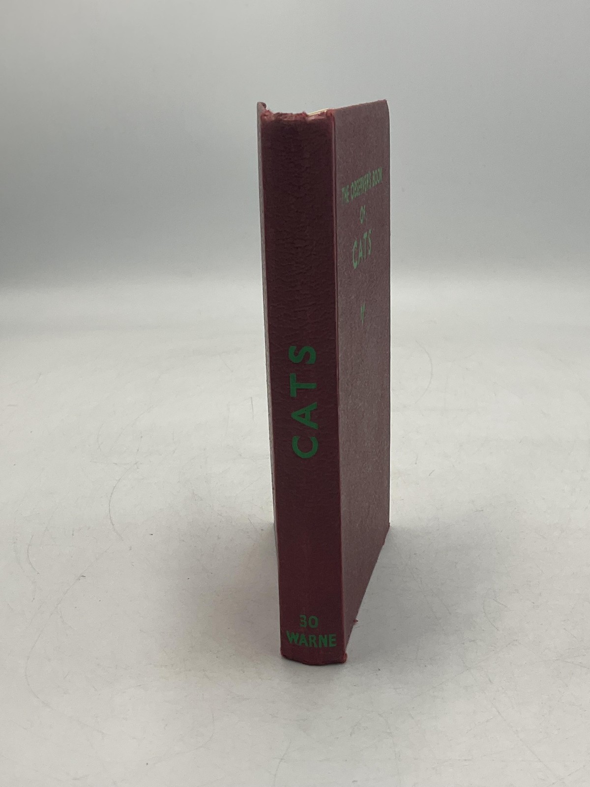 Vintage The Observer’s Book Of Cats Grace Pond Hardcover 1971 Warne Pocket Size