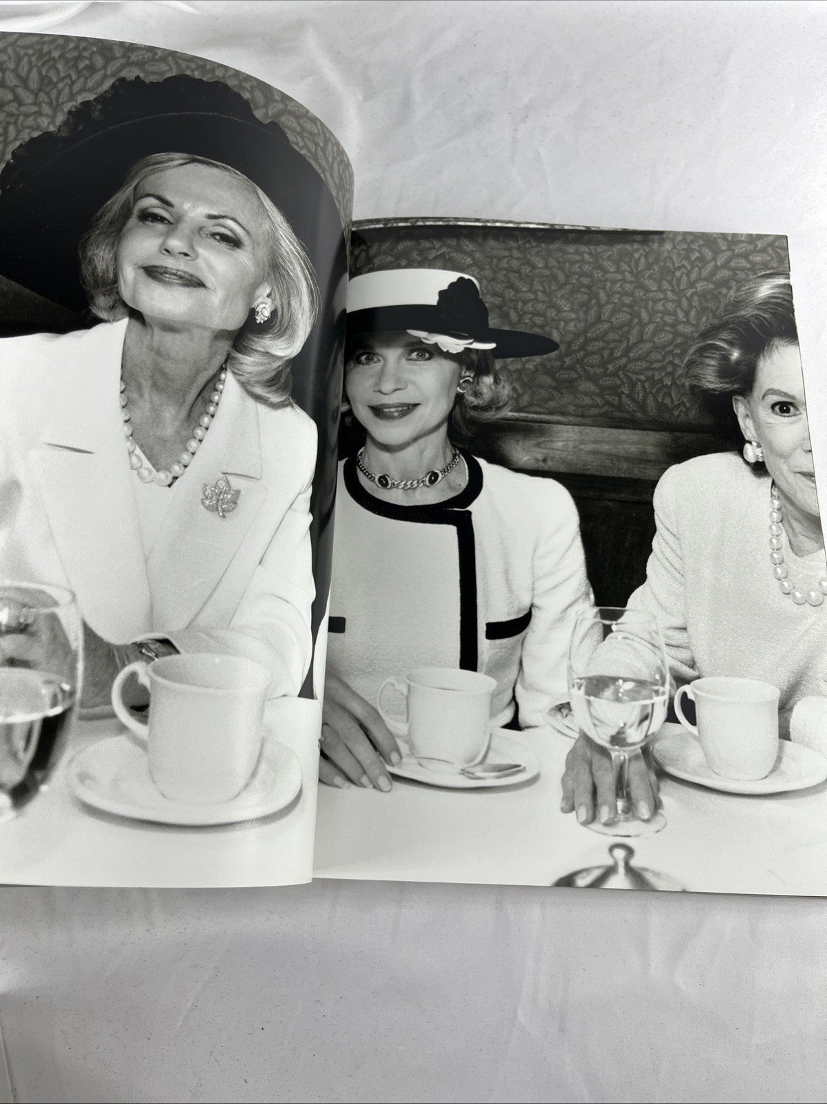 Women Annie Leibovitz Susan Sontag Softcover 1st Edition Book 1999 Coffee Table
