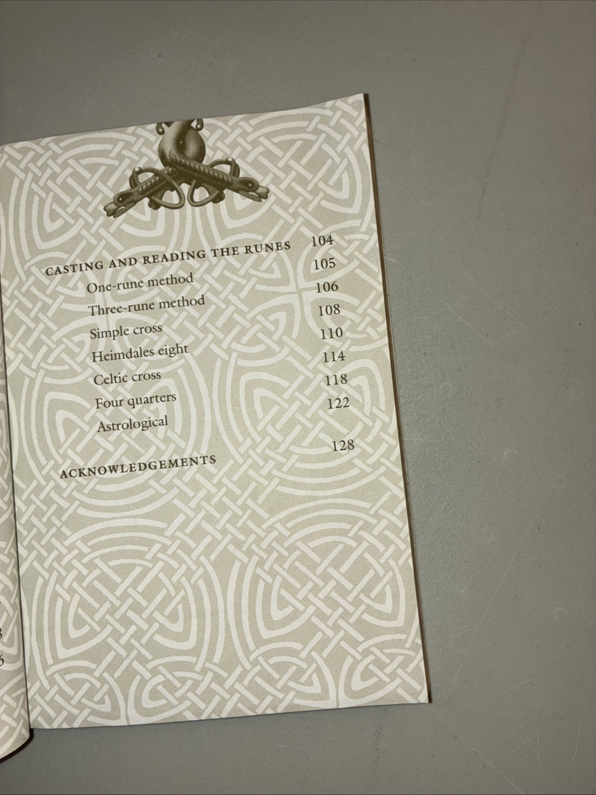 The Runes Book“ by Horik Svensson Paperback 128 Pages