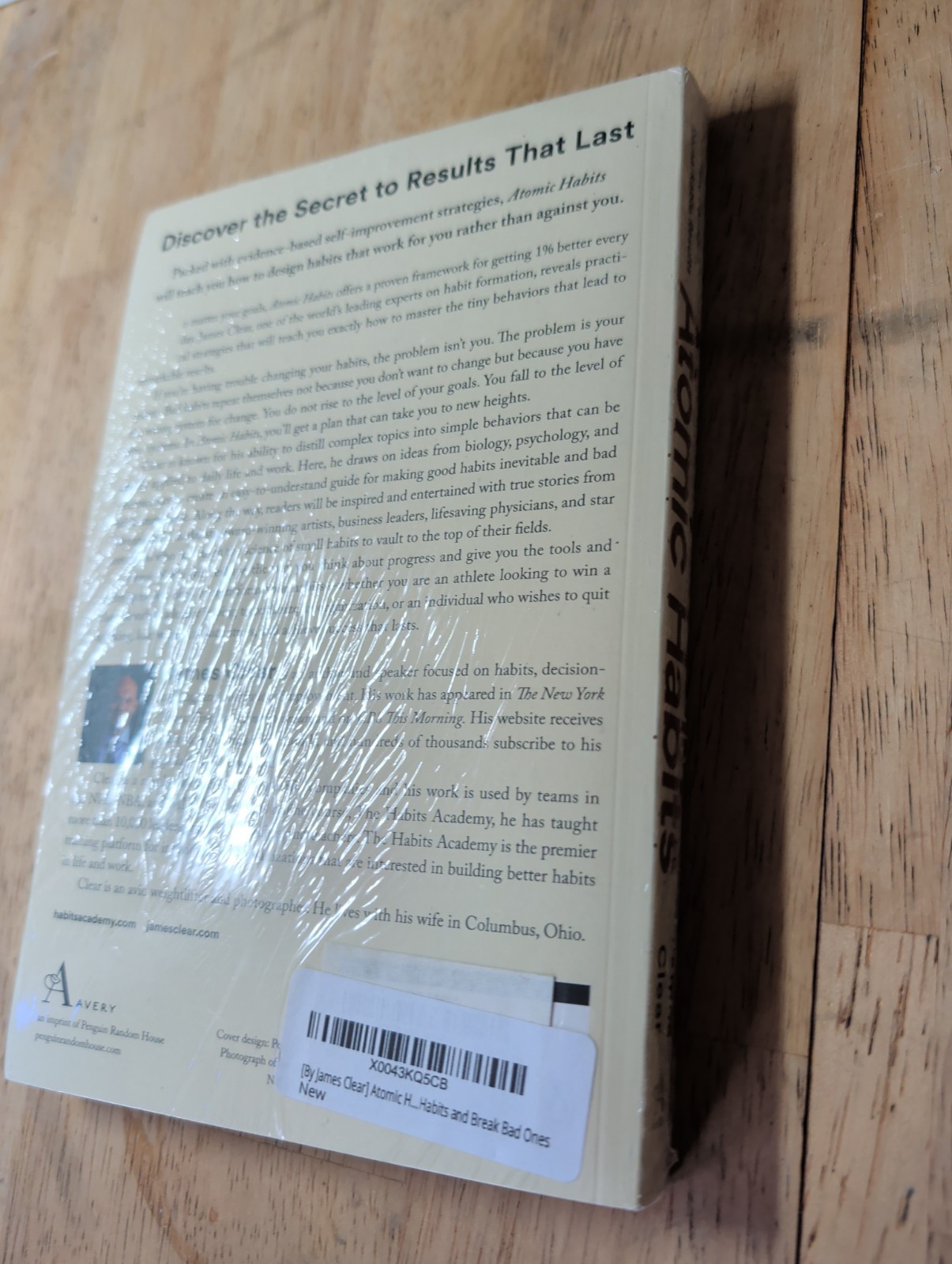 Atomic Habits: An Easy & Proven Way to Build Good Habits and Break Bad Ones Book