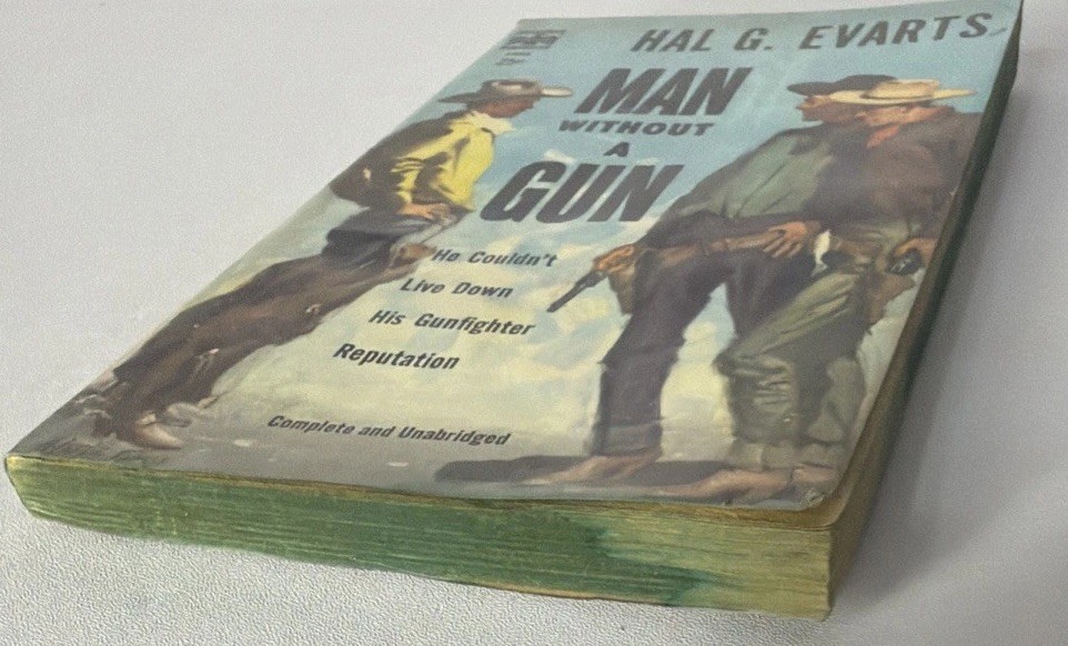 Lot of 10 Vintage PB Westerns Gunslingers Outlaws1940s- 1960s Various Authors ￼￼