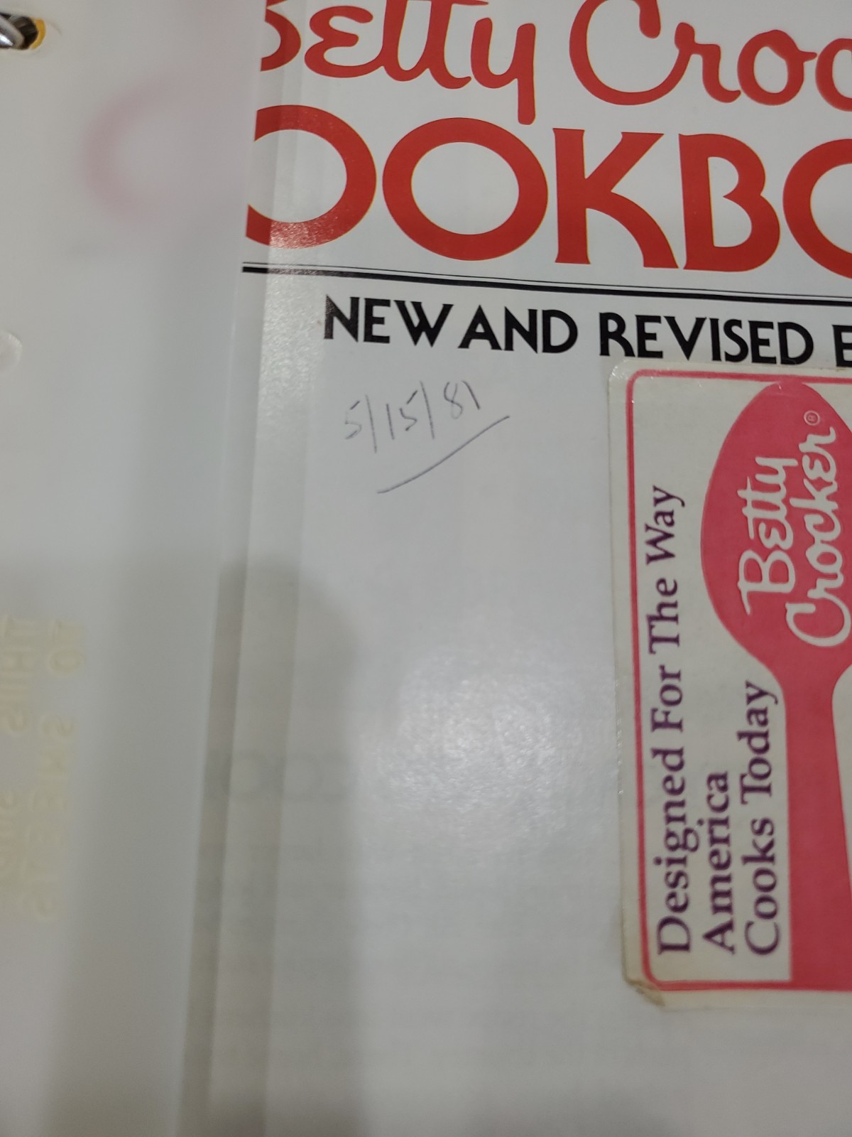 „Betty Crocker’s Cookbook – New & Revised Edition“ binder cook book, 1970’s