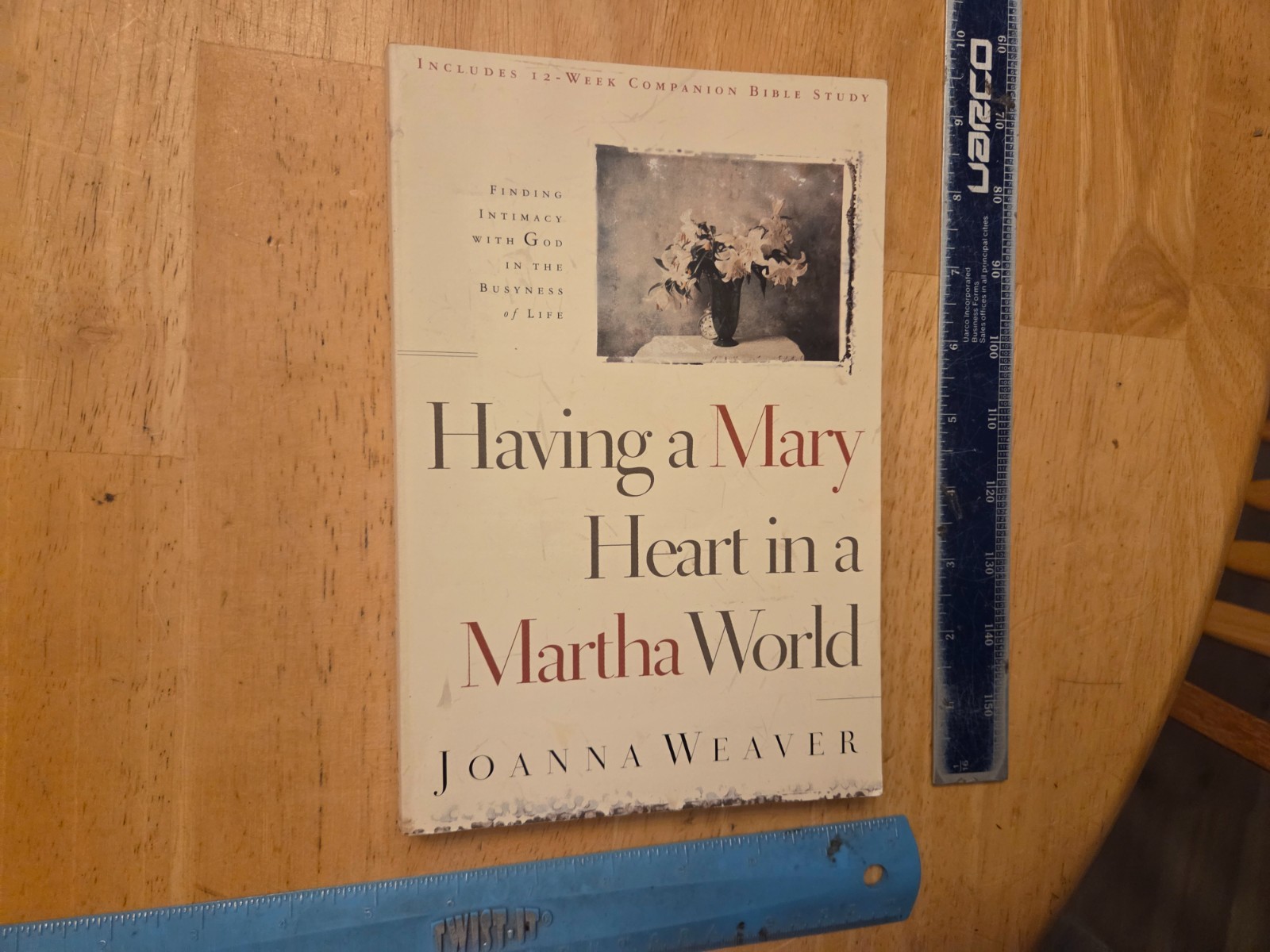 Having a Mary Heart in a Martha World by Joanna Weaver (2000, Trade Paperback)