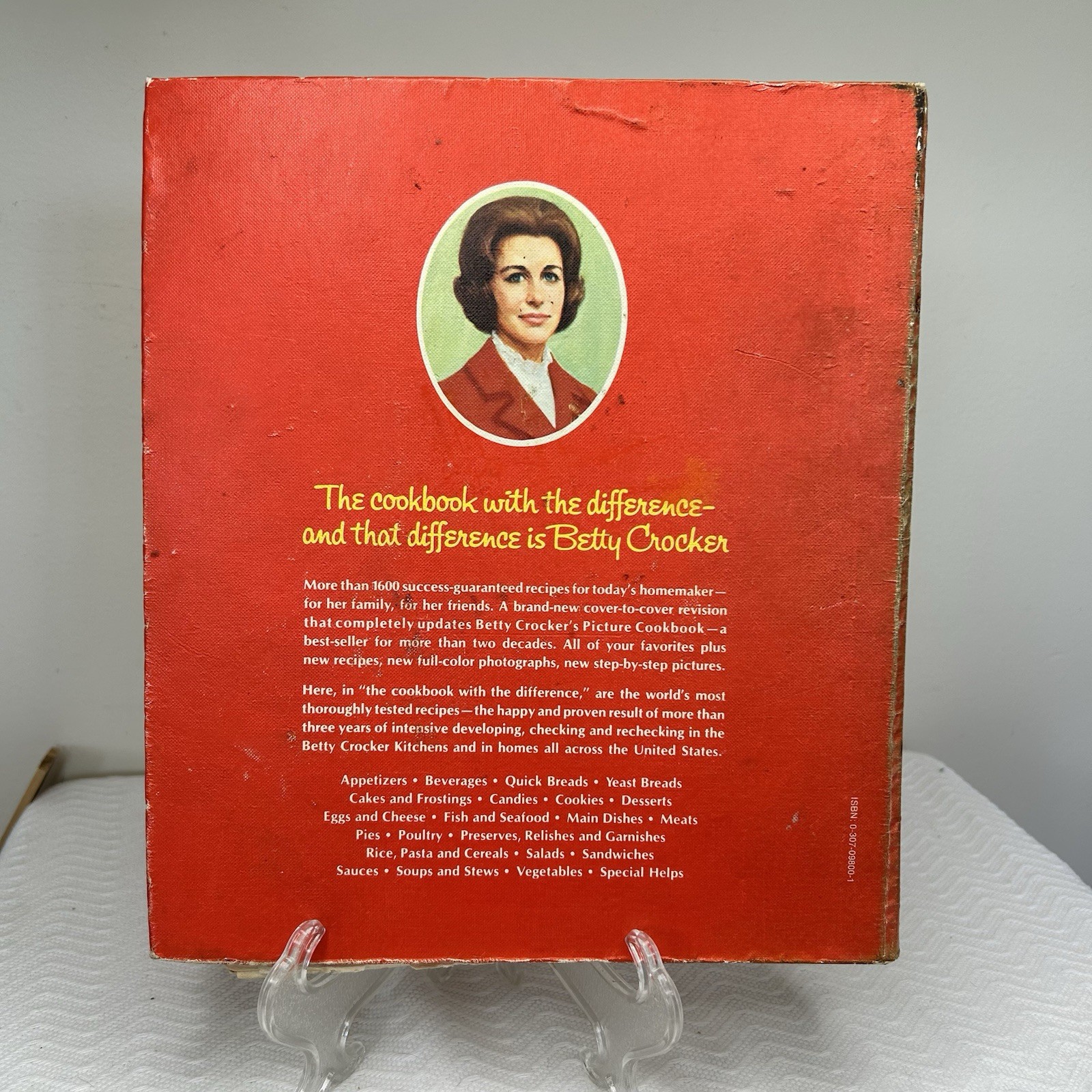 Betty Crocker’s Cookbook 1974 Vintage 23rd Printing with 5 Ring Binder
