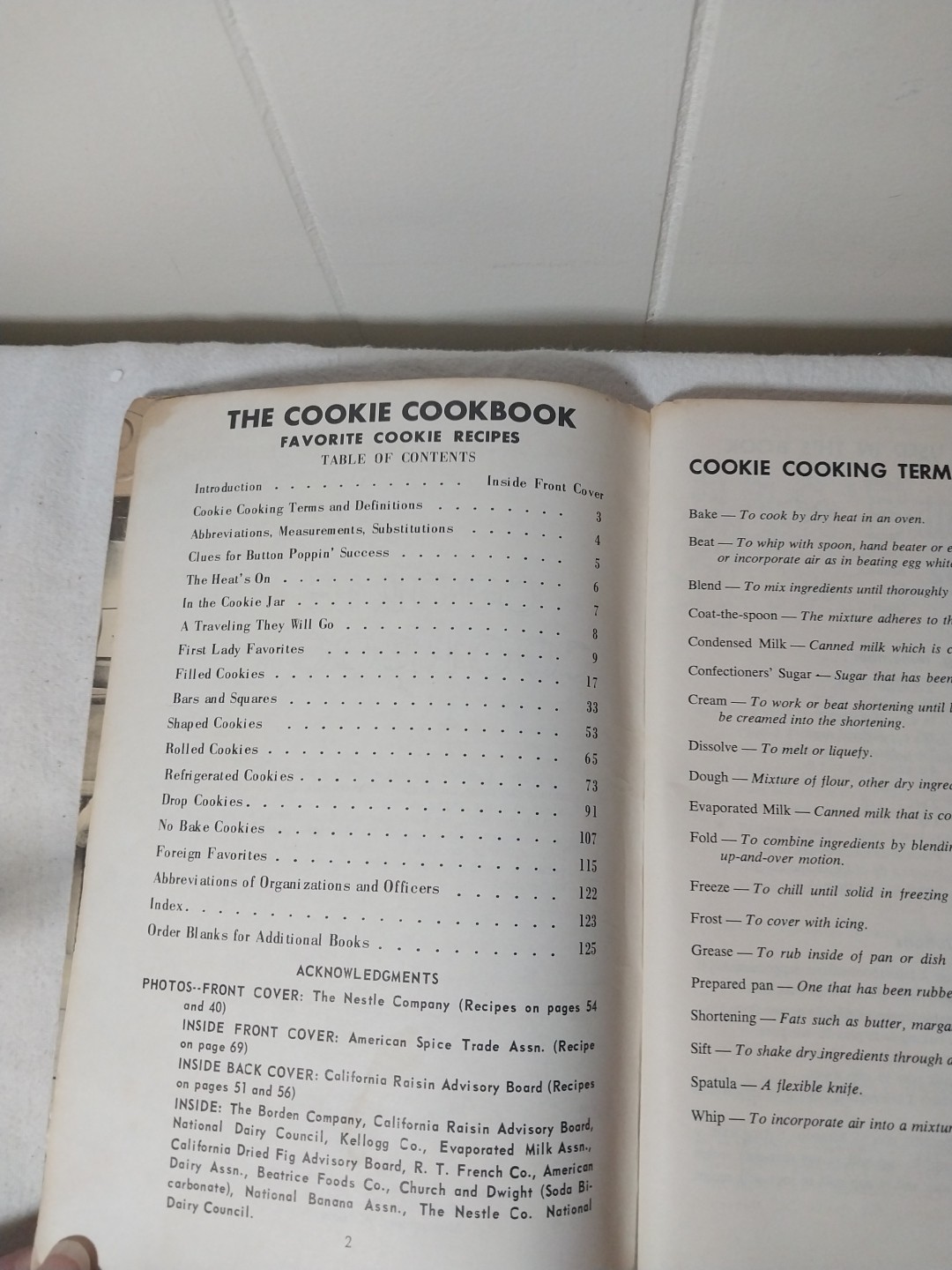COOKIE COOKBOOK Over 500 Recipes VINTAGE 1965 Paperback 124 Pages