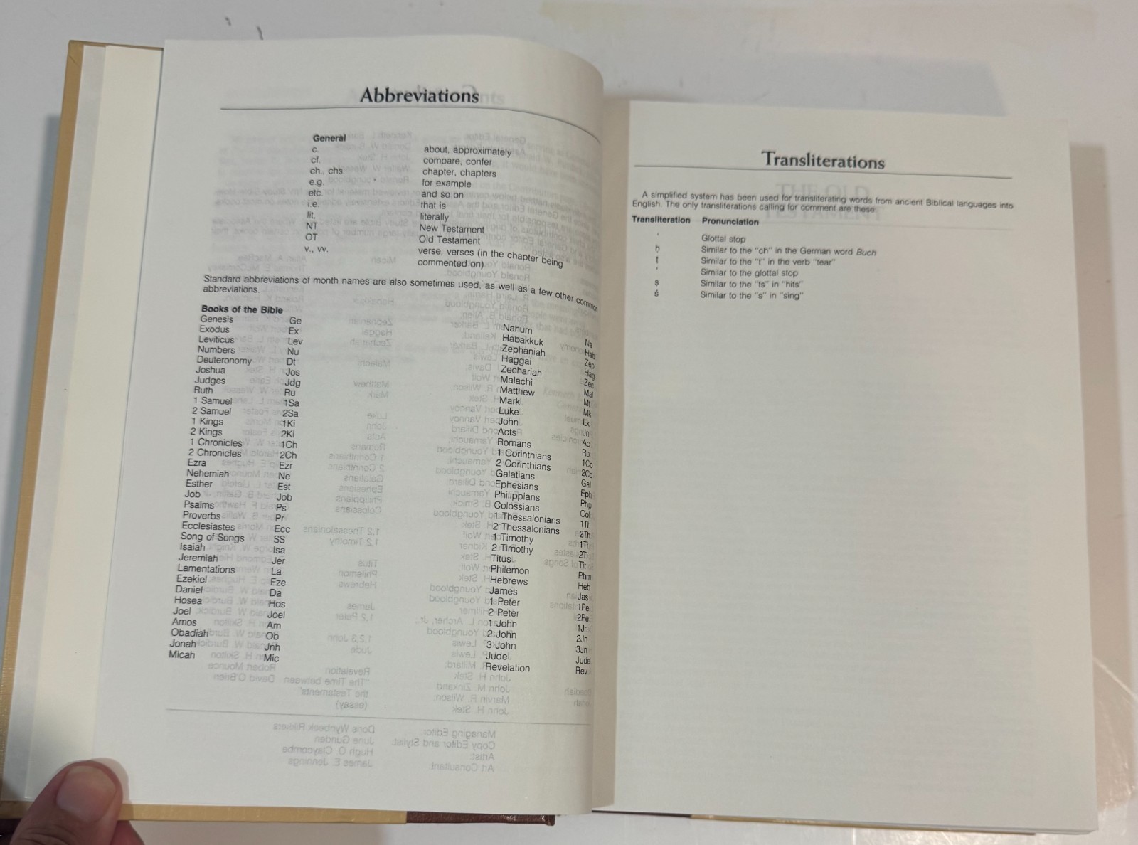 The NIV Study Bible by Zondervan Staff Hardcover 1985 Red Letter, Maps, Charts