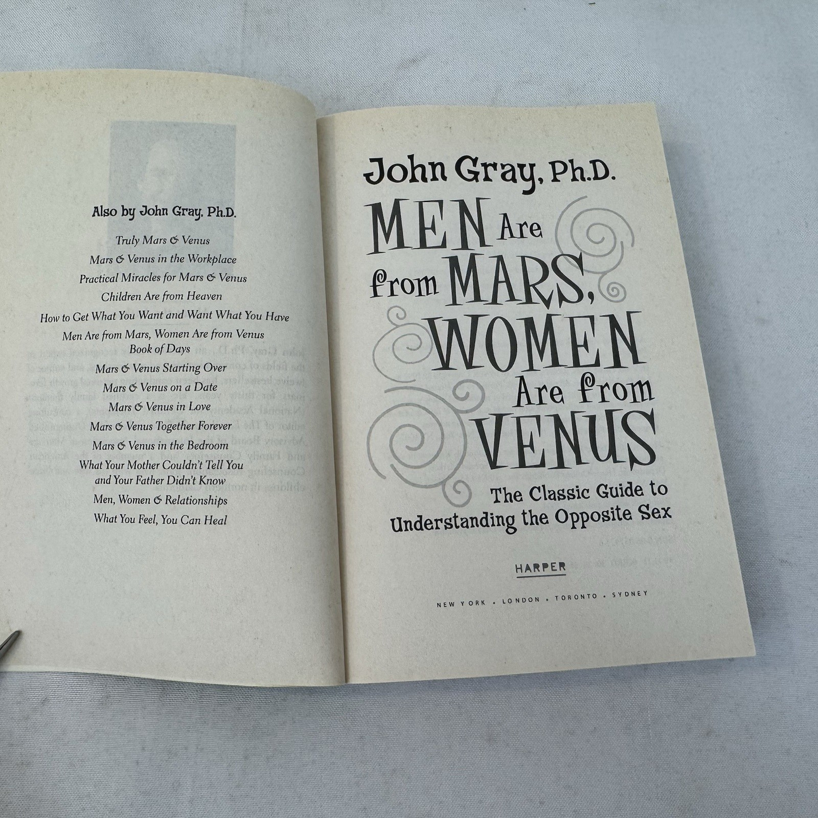 Men Are from Mars, Women Are from Venus by John Gray, Ph.D. Fast Ship