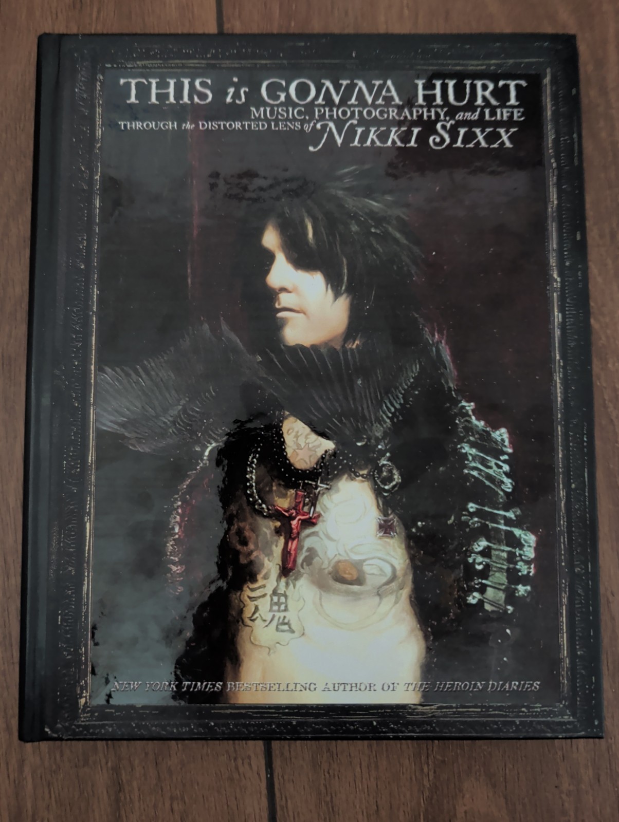 Nikki Sixx Signed „This Is Gonna Hurt“ 1st Edition 2011 Autographed Motley Crue