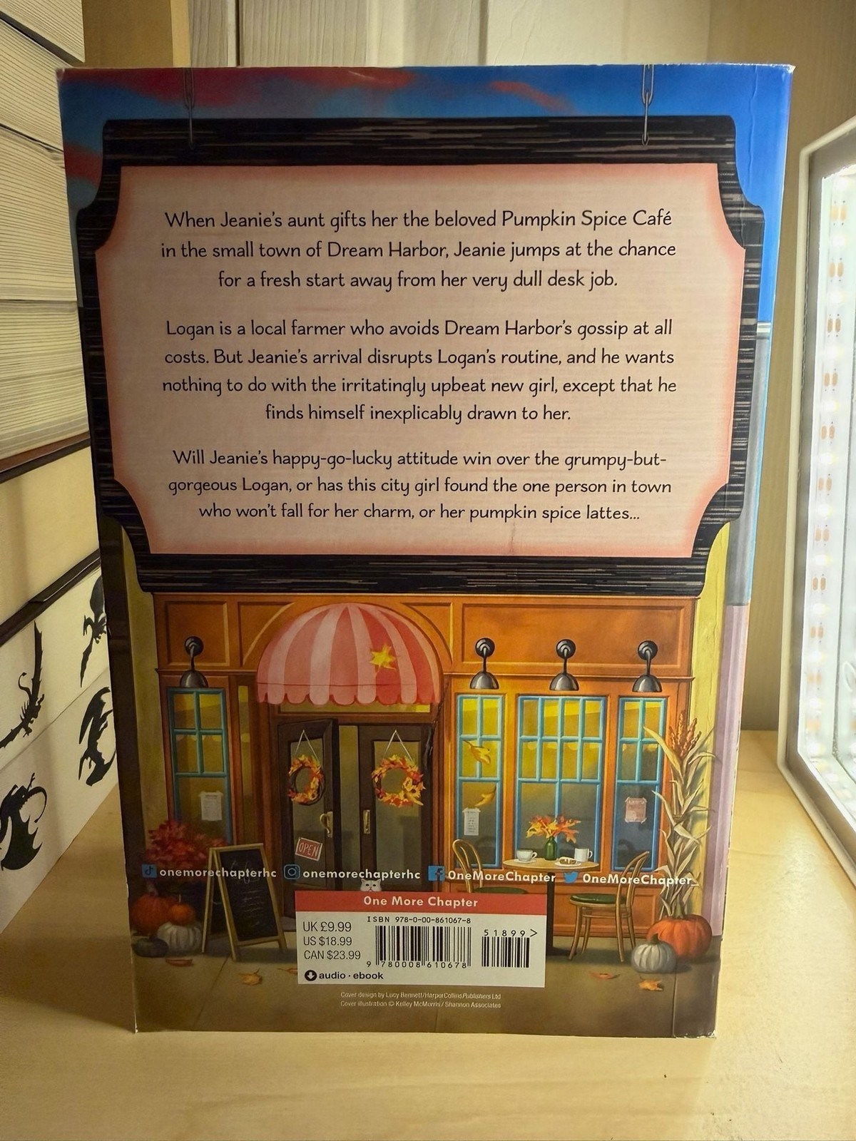 The Pumpkin Spice Café and The Cinnamon Bun Book Store by Laurie Gilmore Set