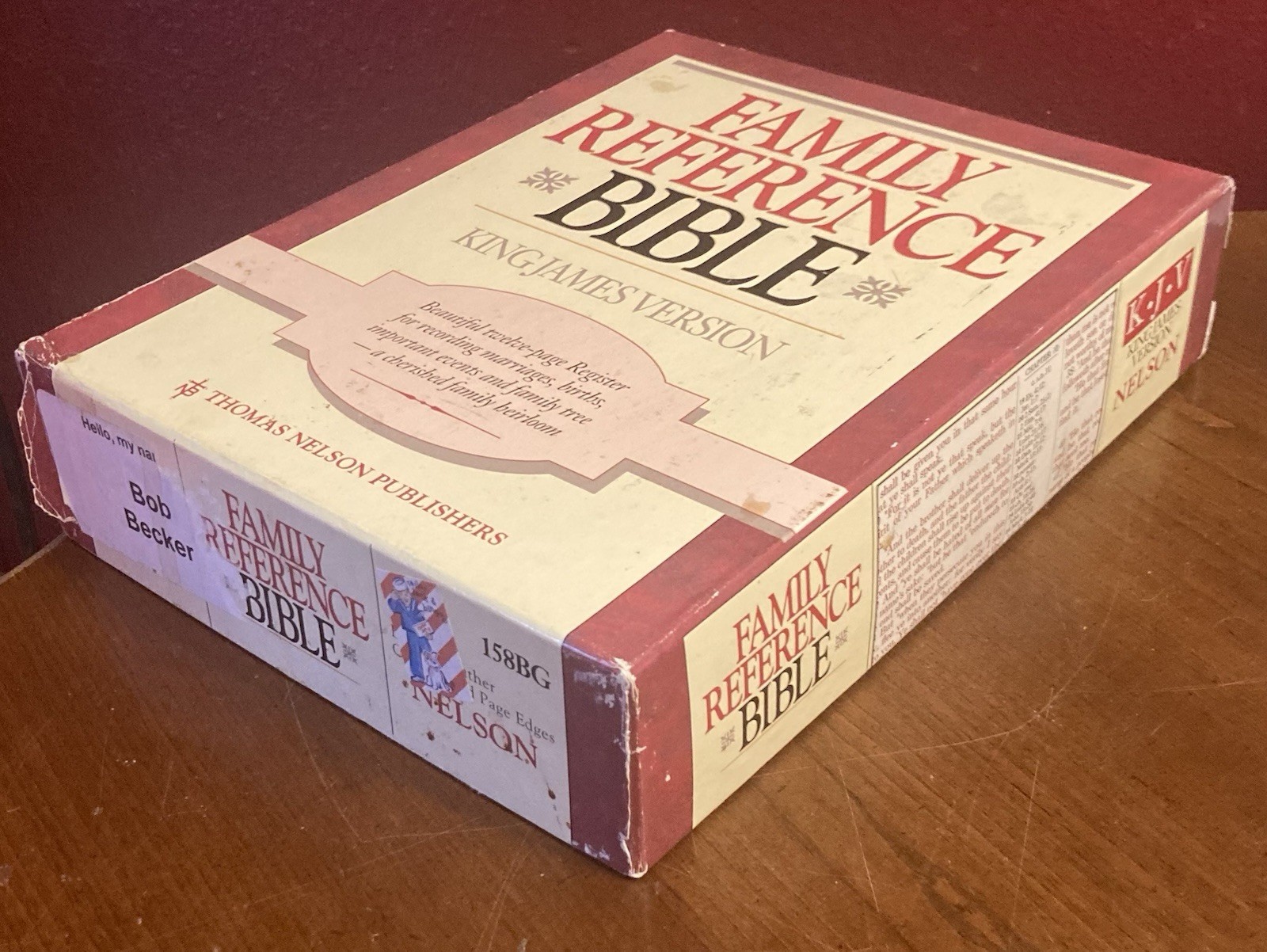 Family Bible by Thomas Nelson Publishing Staff – Bonded Leather