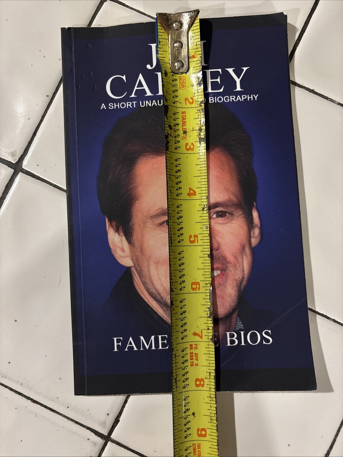 Jim Carrey Short Unauthorized Biography 39 Pages