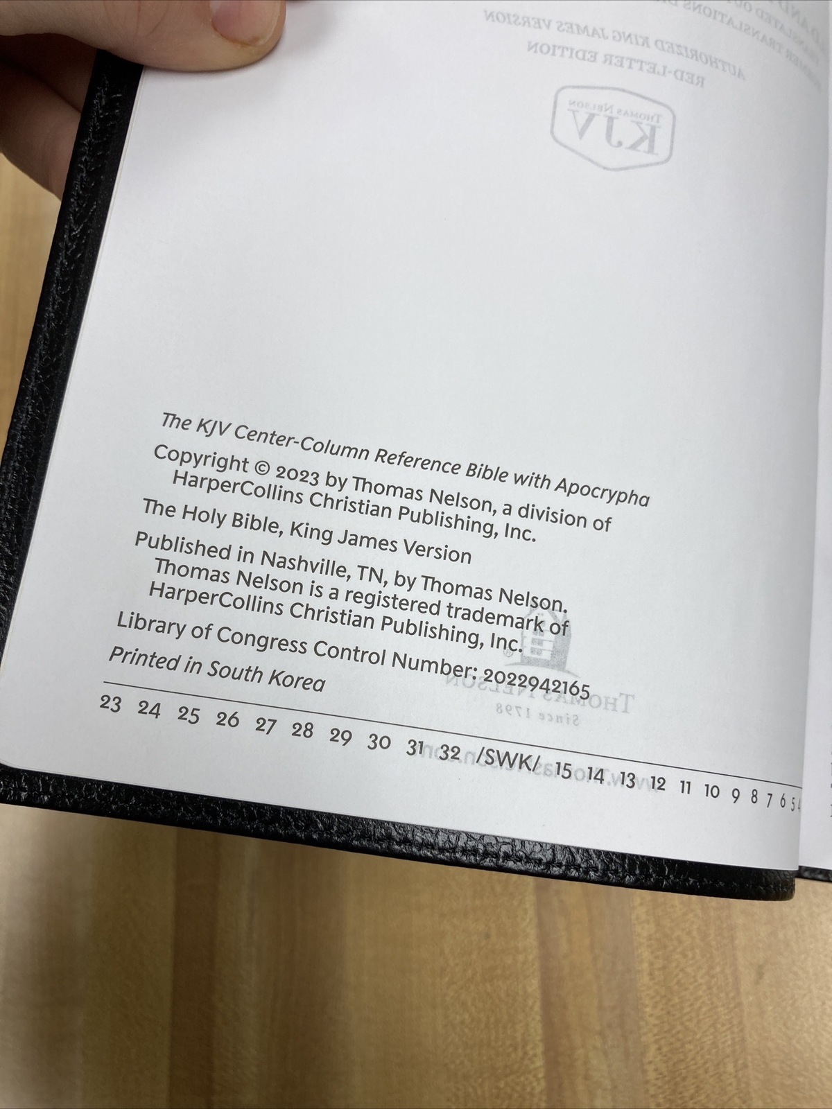 Authorized King James Version | KJV Bible | with APOCRYPHA | Genuine Leather