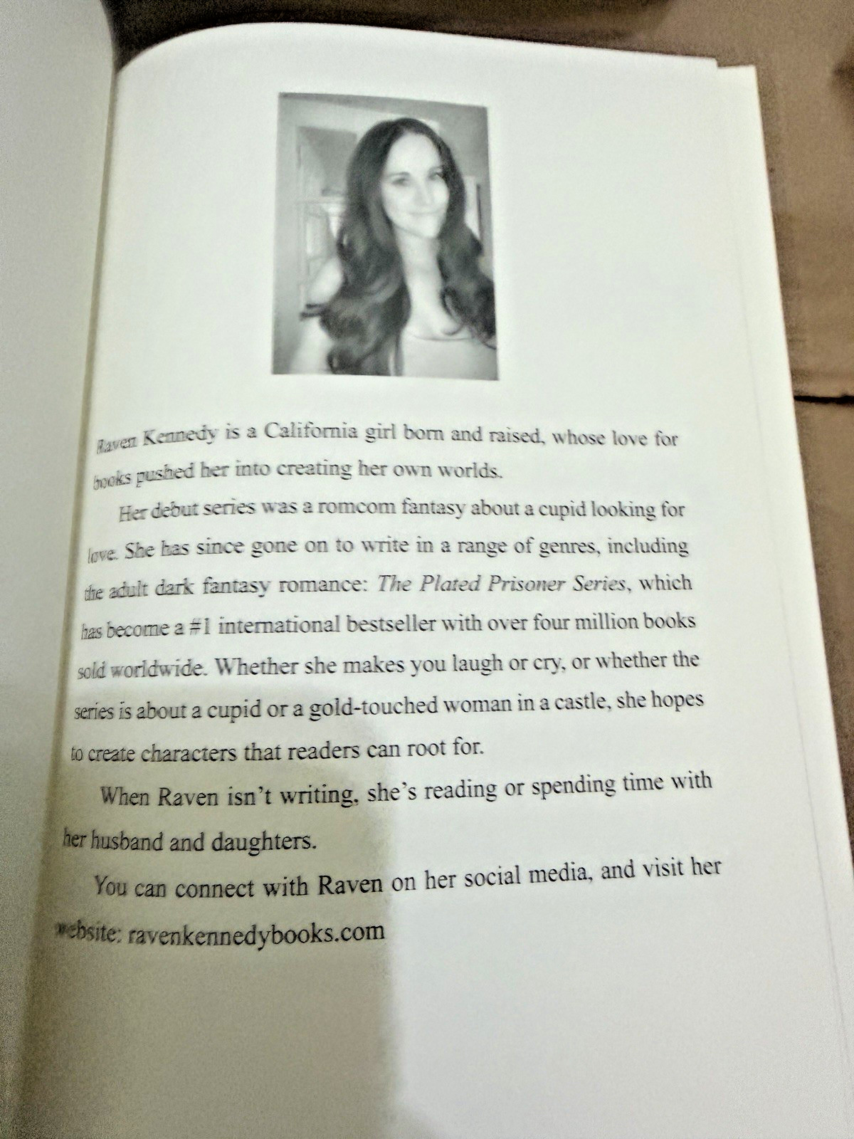 Goldfinch SIGNED Raven Kennedy The Plated Prisoner series Exclusive Luxe Edition