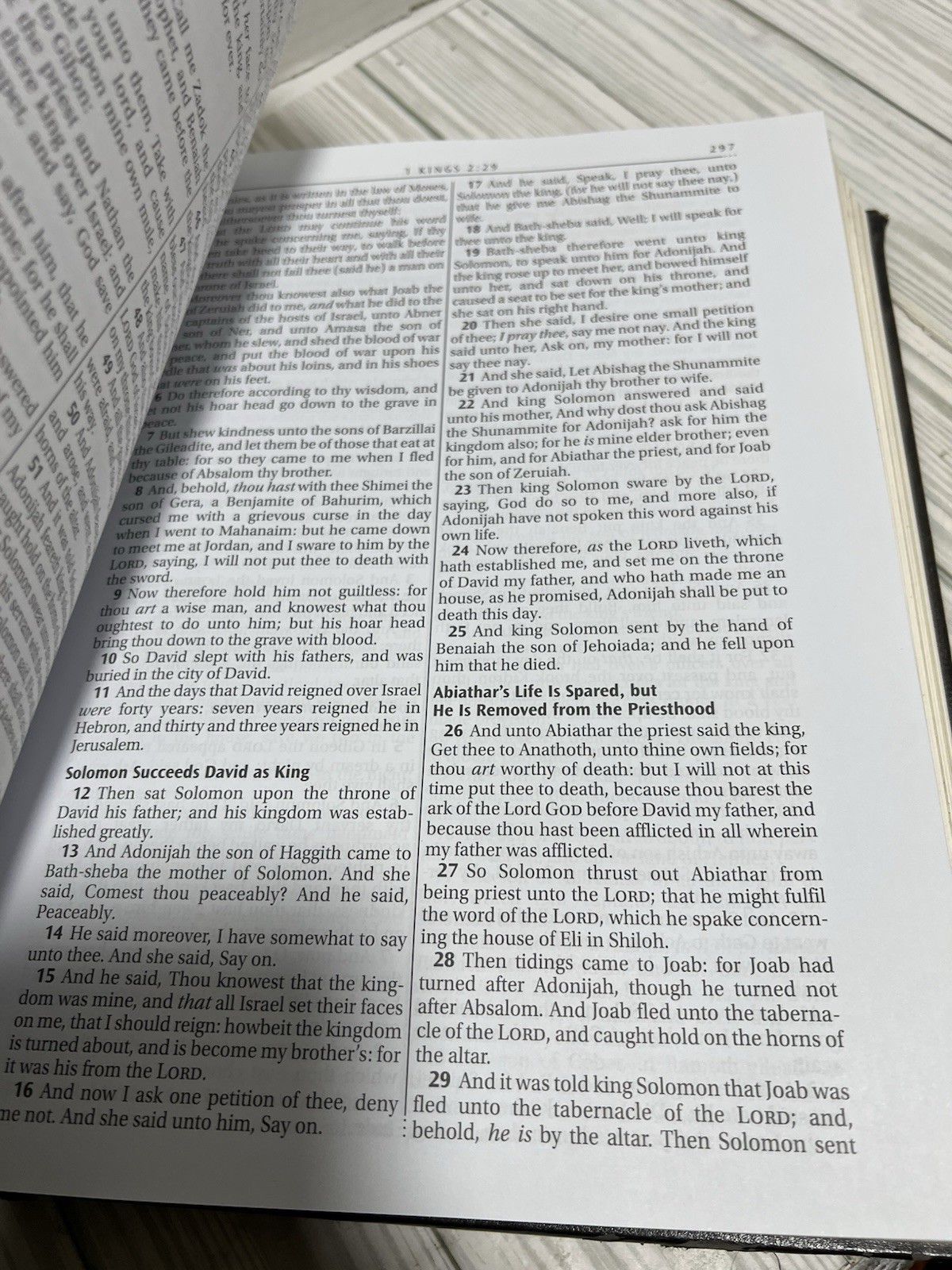King James Version Edition Family Bible: Faux Leathe…