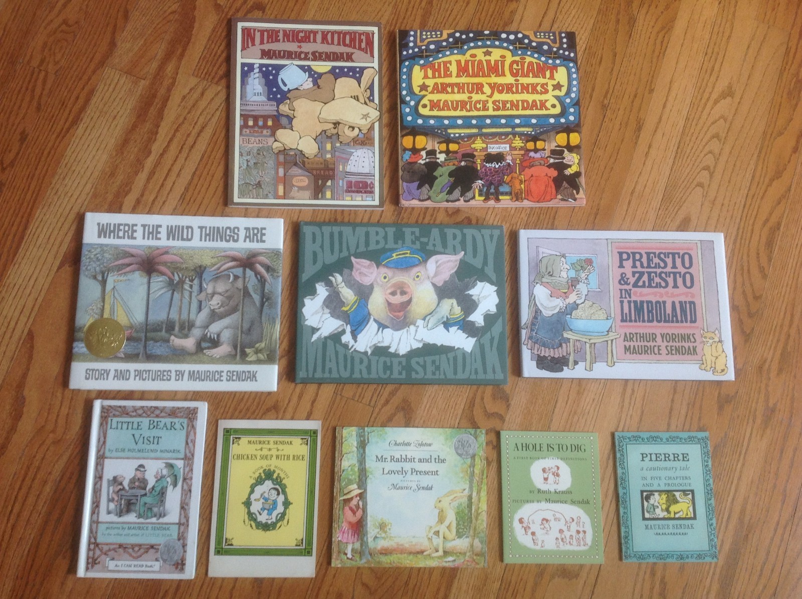 Lot 10 MAURICE SENDAK Books HB/PB ~ WILD THINGS Night Kitchen LITTLE BEAR ++ VGC