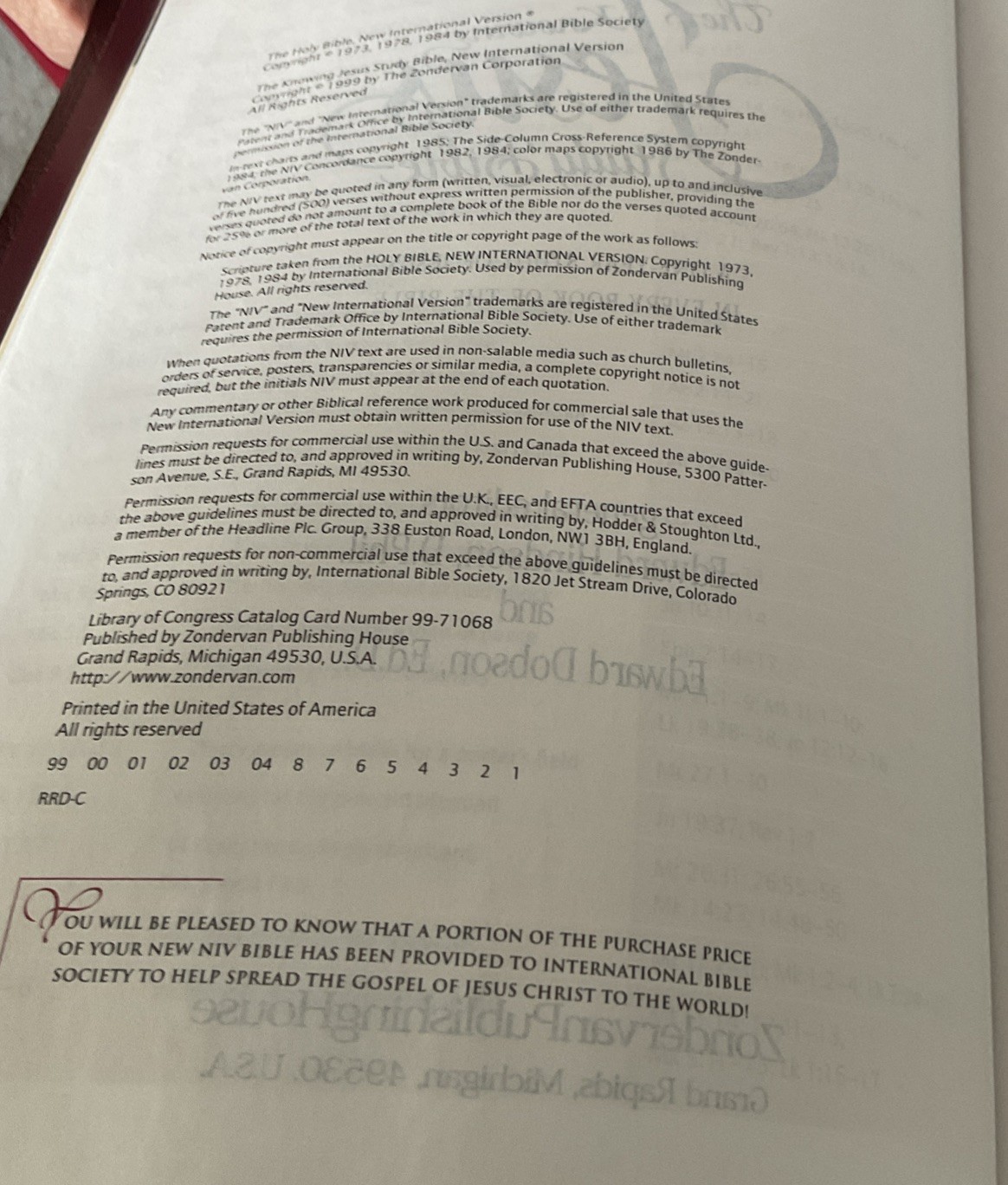 THE KNOWING JESUS STUDY BIBLE. NIB. Burgundy Leather. Free Shipping.