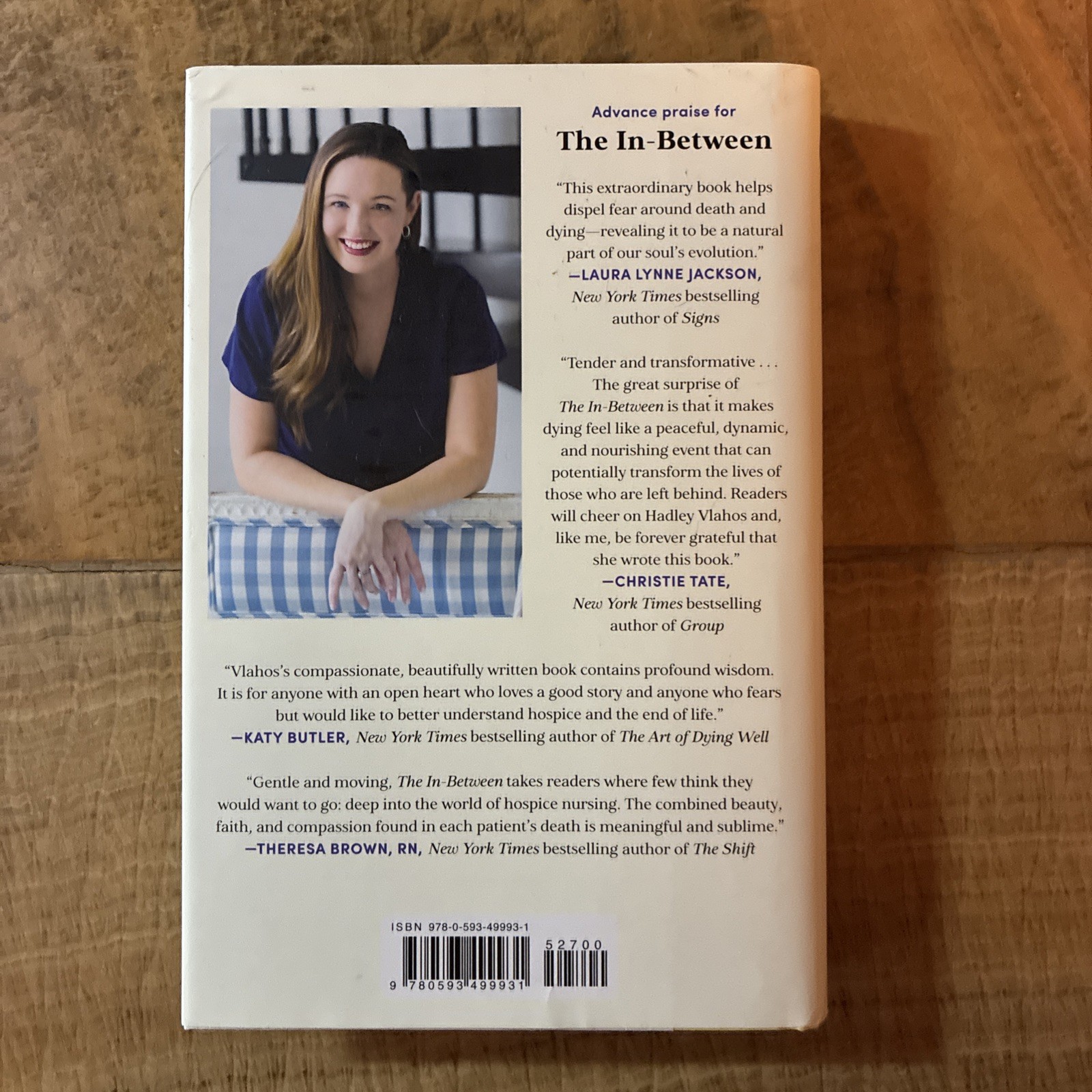 In-Between : Unforgettable Encounters During Life’s Final Moments
