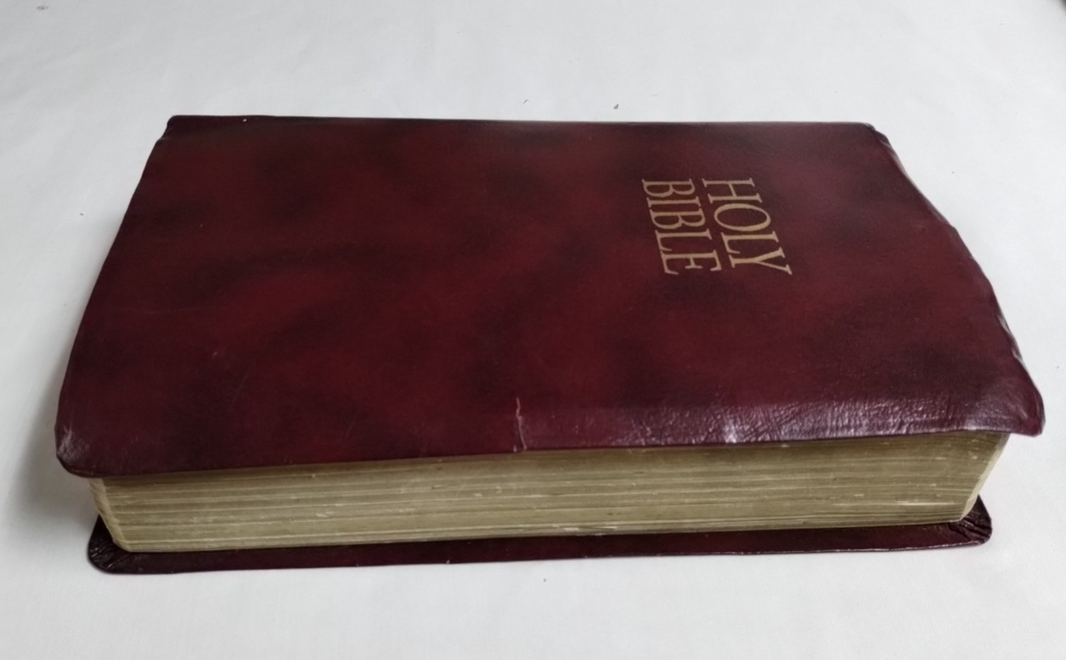 Holy Bible KJV Old & New Giant Print 1994 – Nelson Publishers Faux Leather-Bound