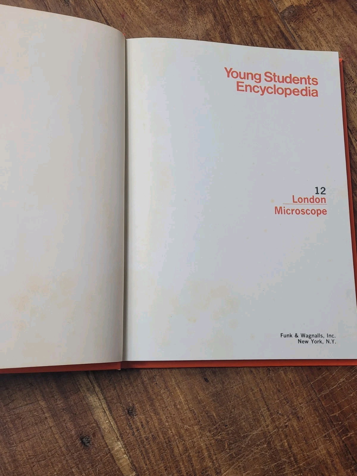 YOUNG STUDENTS ENCYCLOPEDIA (20 VOLUME SET) BY Funk & Wagnalls HARDCOVER 1972/73