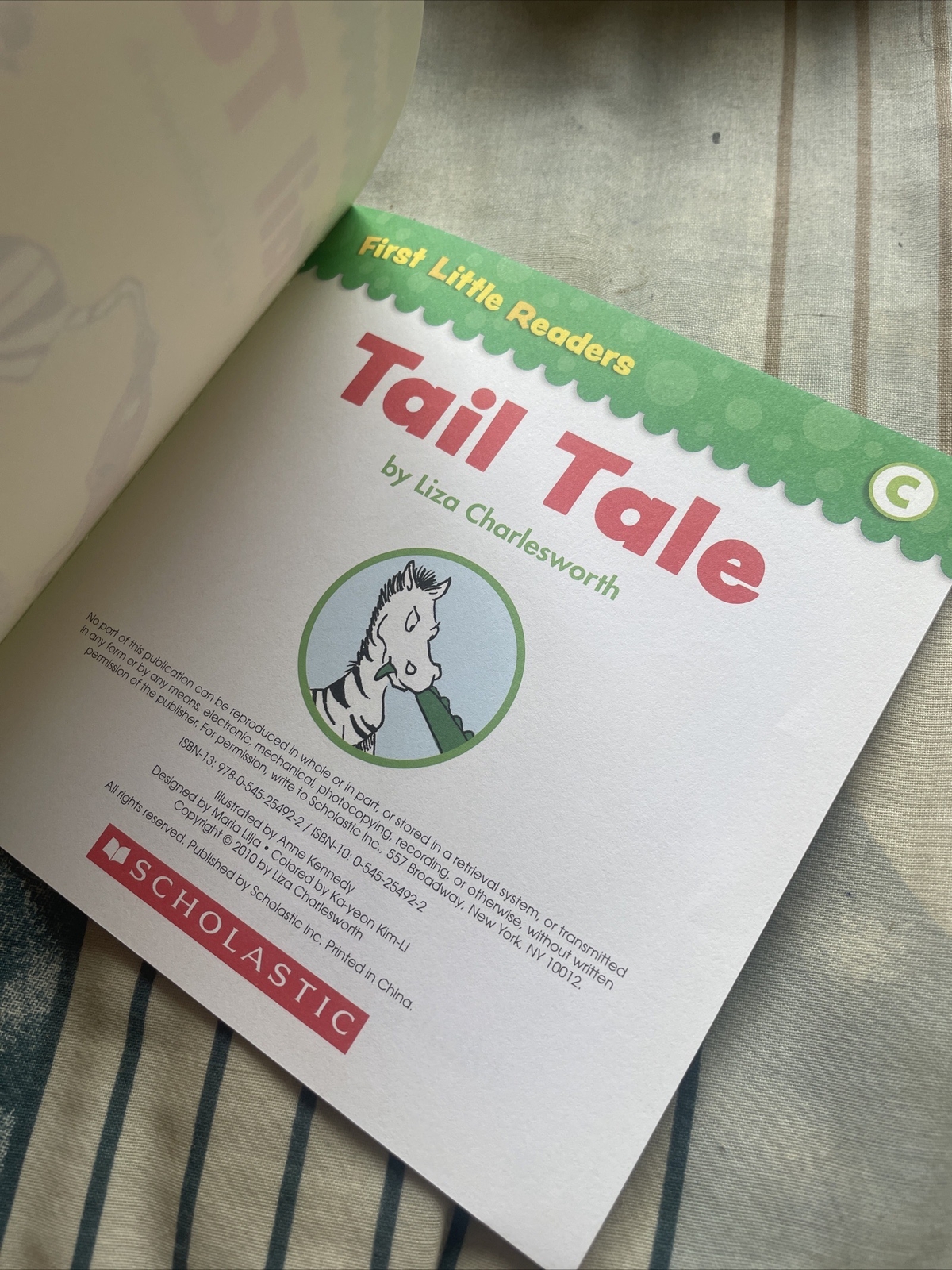 FIRST LITTLE READERS, LIZ CHARLESWORTH, TAIL TALE, 14 by 14CM