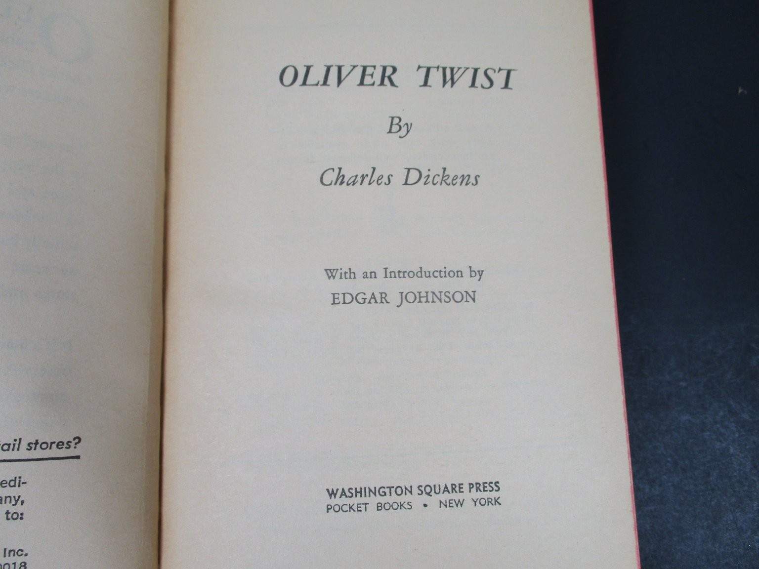 Oliver Twist by Charles Dickens 1972 Washington Square Press Trade Paperback PB