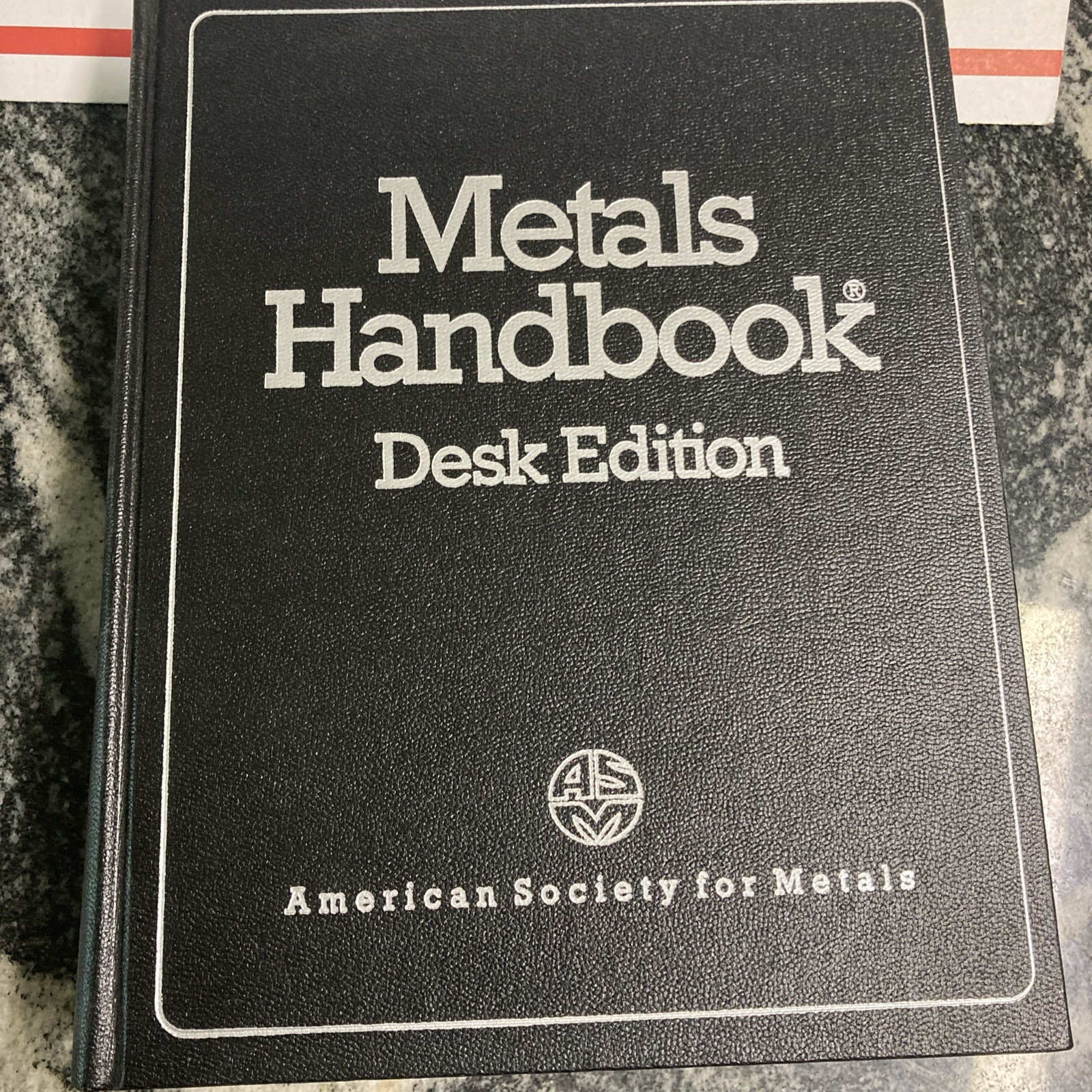 Metals Handbook: Desk