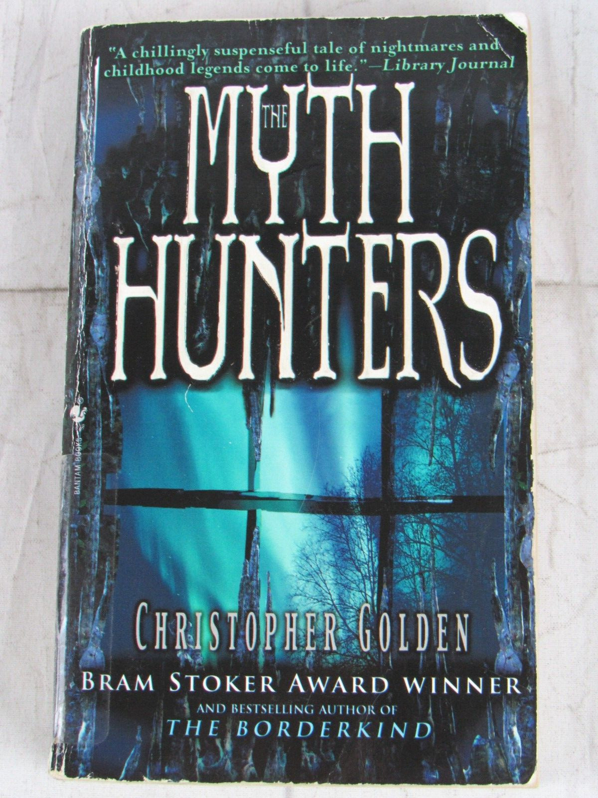 The Myth Hunters (The Veil, Book 1), Christopher Golden, Paperback (ex-library)