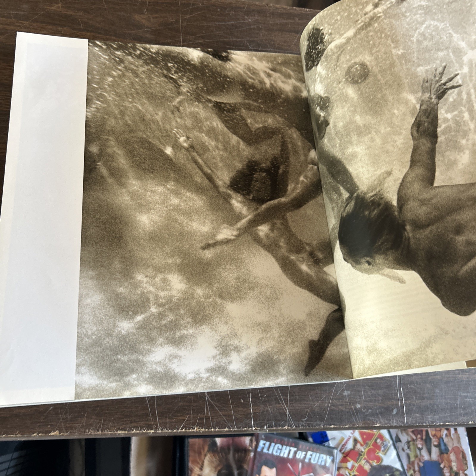*Rare* Photographs by Annie Leibovitz 1970-1990 paperback Used 1st Edition!