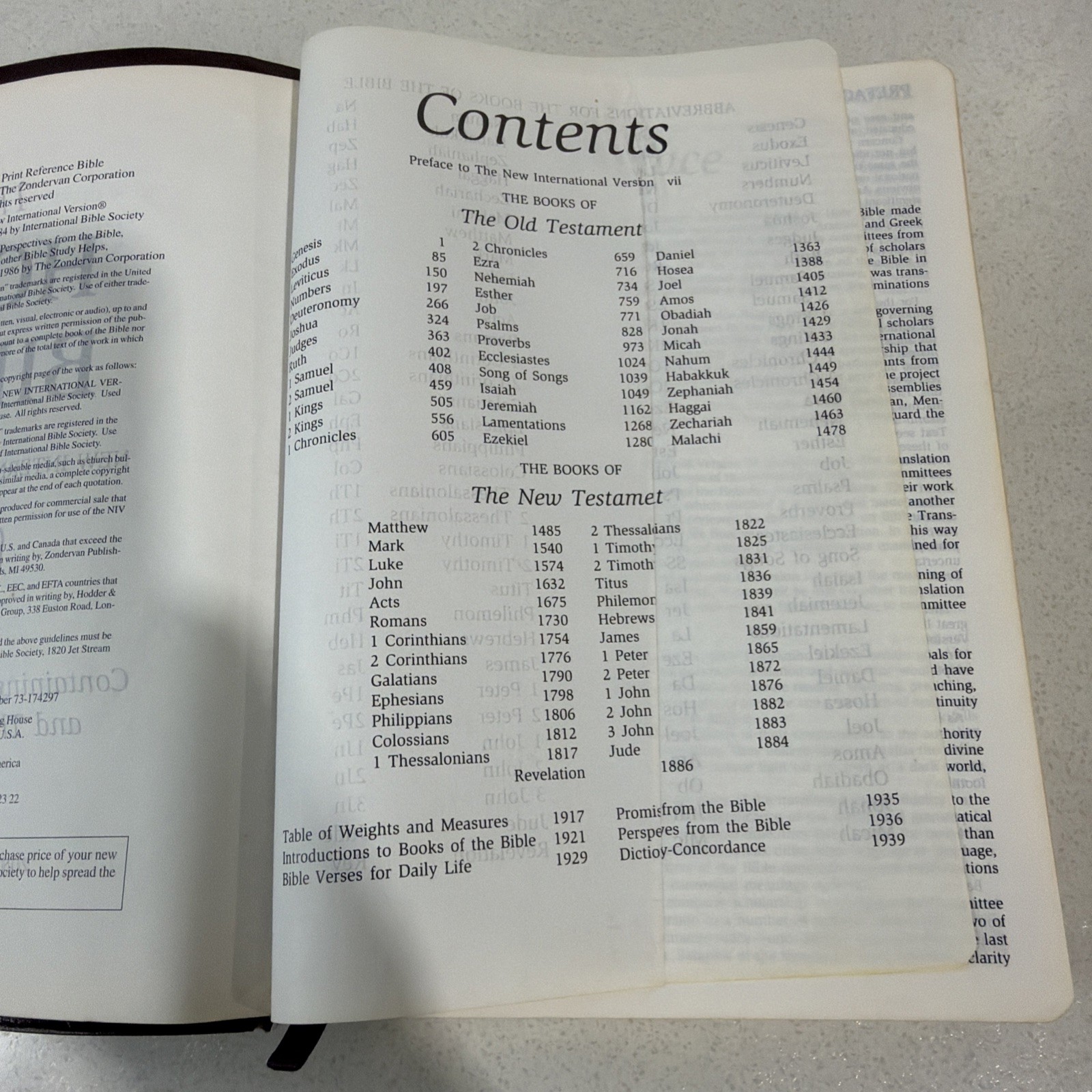 NIV 1984 Giant Print Reference Bible – Burgundy Imitation Leather
