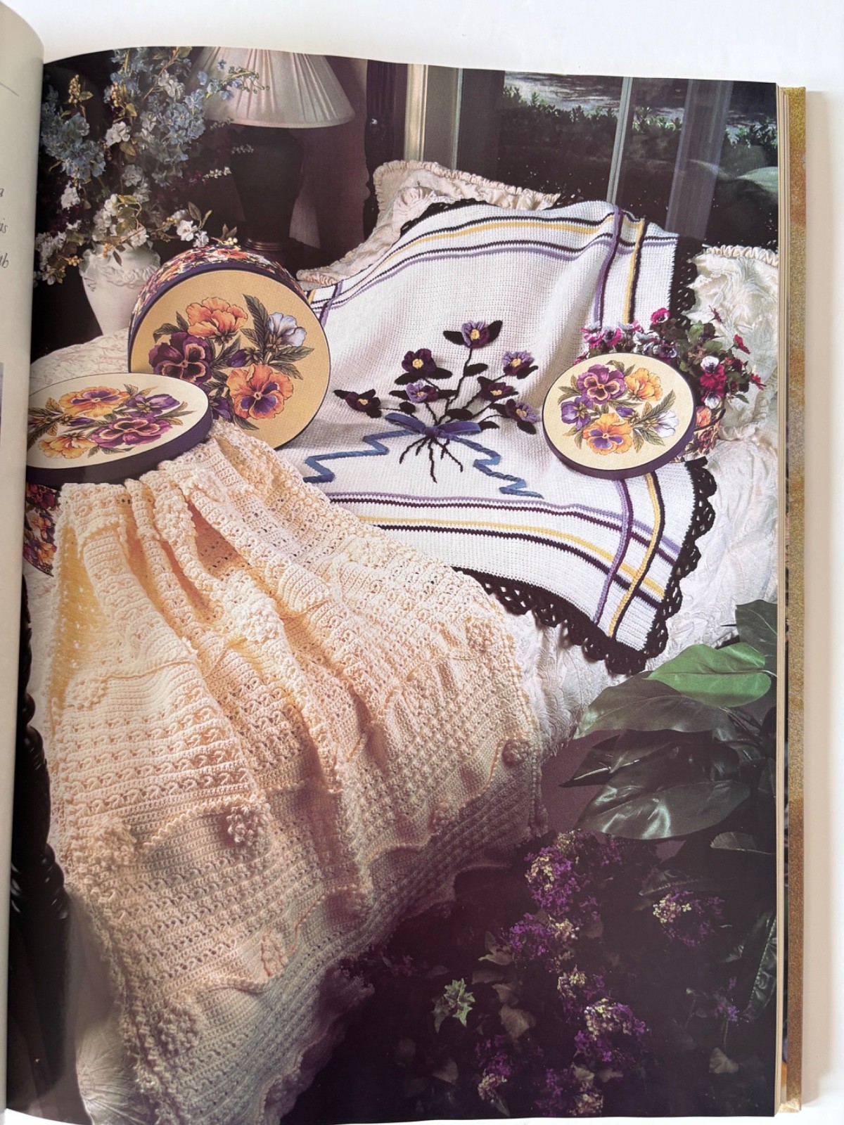 Grandmother’s Favorite Crochet HC House Of White Birches Vintage Pattern Book