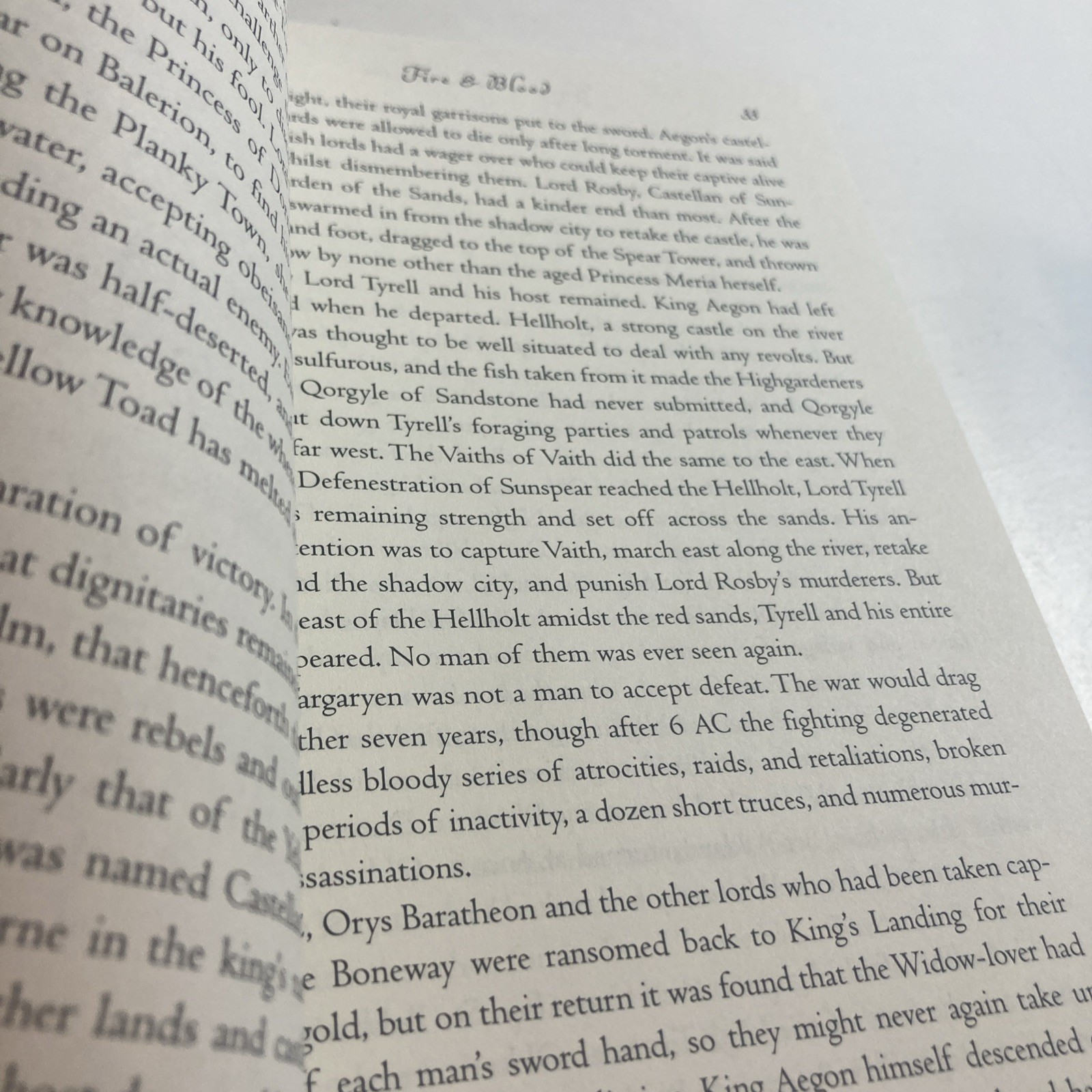 Fire and Blood : 300 Years Before a Game of Thrones by George R. R. Martin…