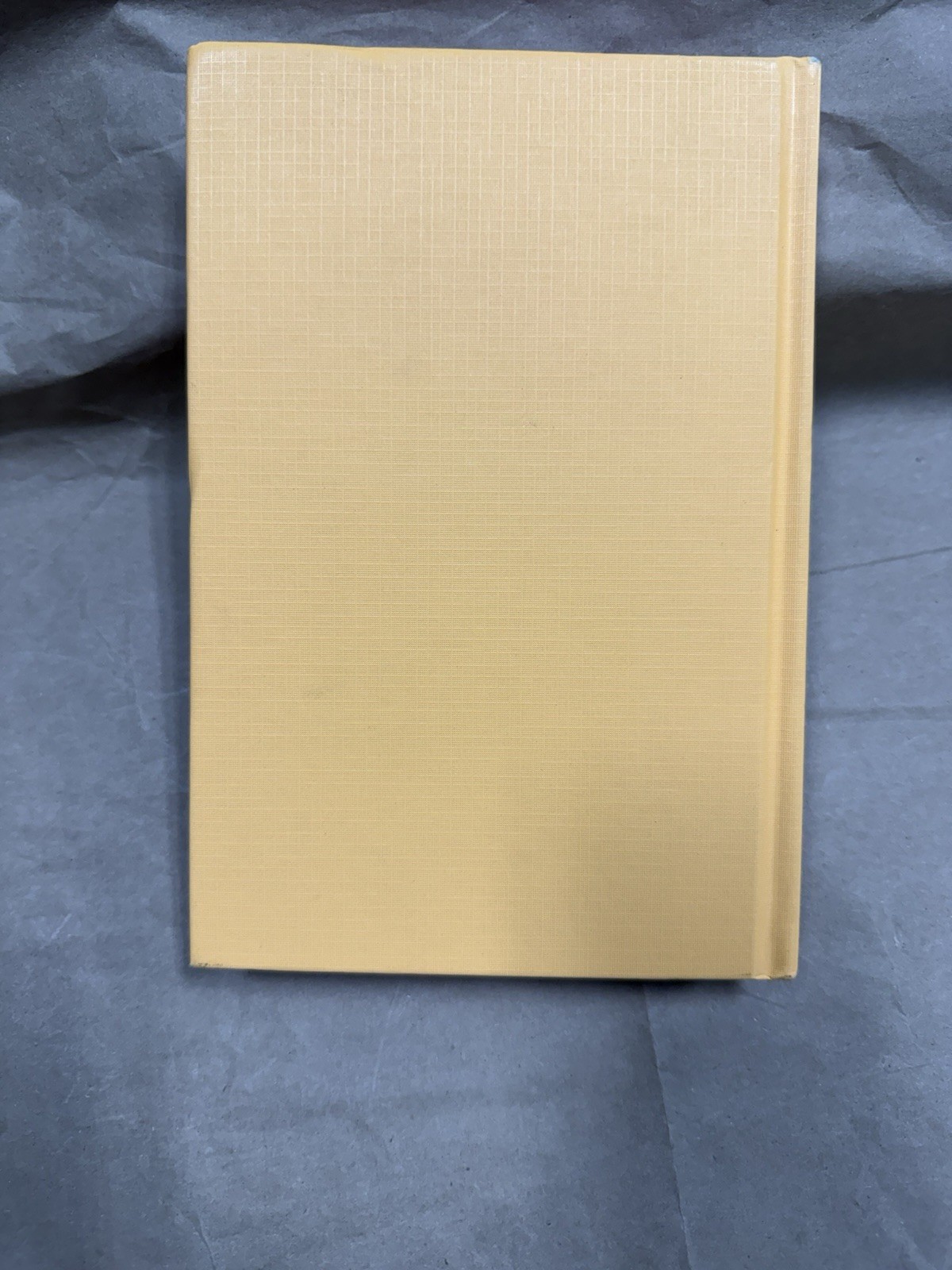 Ali Hazelwood – The Love Hypothesis Hardcover SEE DESCRIPTION