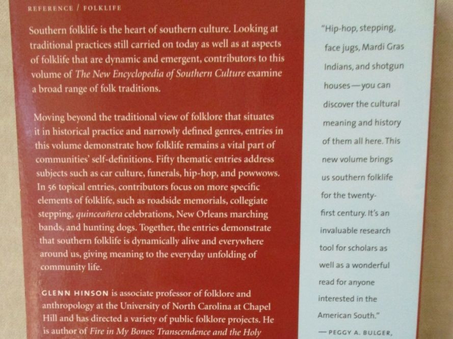 The New Encyclopedia of Southern Culture: Folklife Volume 14: Paperback