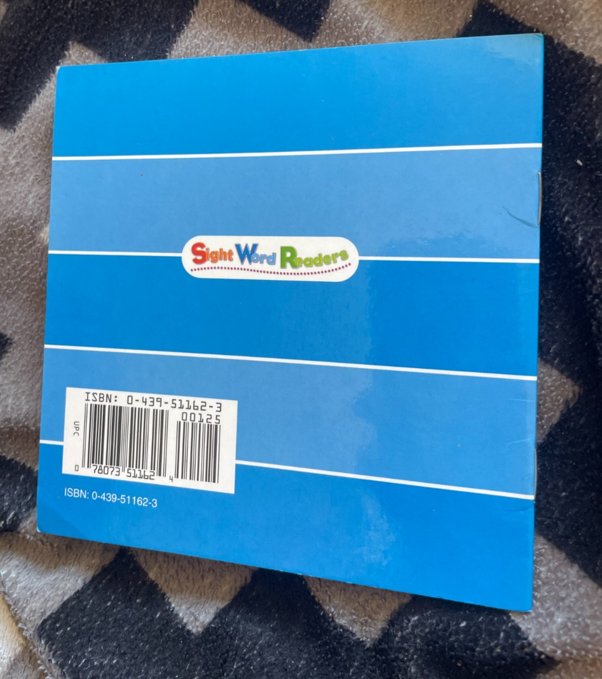 LINDA WARD BEECH. SIGHT WORD READERS. RIDE ON! 14 BY 14CM. 2003. PAPERBACK