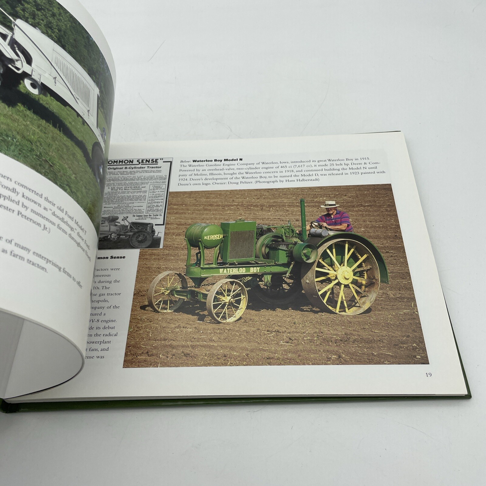 Farming Legends Ser.: Classic Farm Tractors : An Album of Favorite Farm Tractors