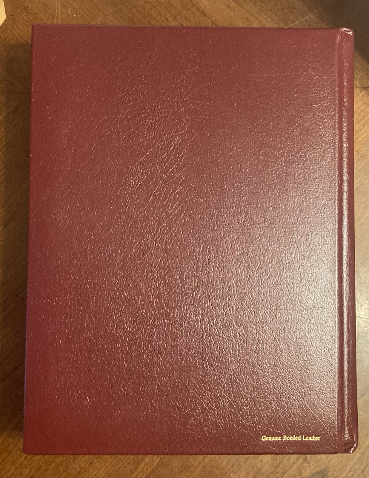 Family Bible by Thomas Nelson Publishing Staff – Bonded Leather