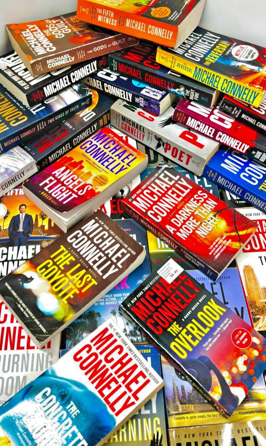 Lot of 10 Michael Connelly VG Crime Fiction Trade Paperback Books Mixed Titles