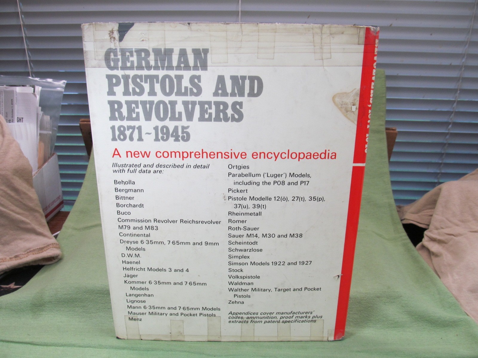 German Pistols and Revolvers 1871-1945 by Ian V. Hogg