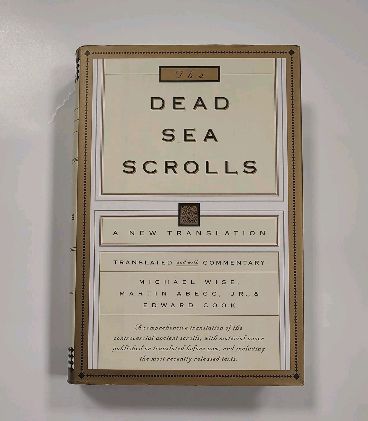 Dead Sea Scrolls : A New Translation Michael Wise, 1st Ed/1st Printing, HC/DJ