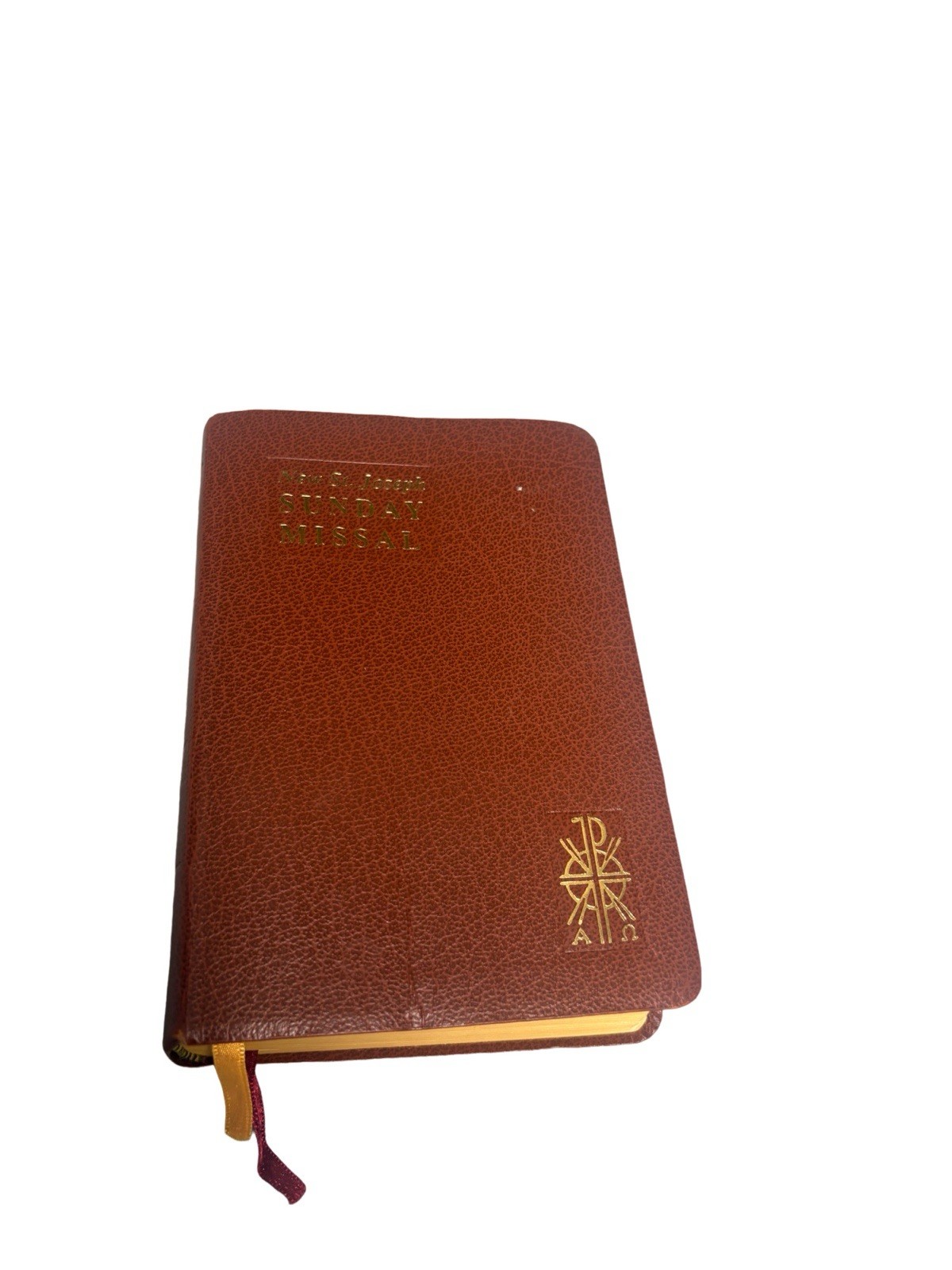 New St. Joseph Sunday Missal And Hymnal: 2011 Catholic Book Publishing Co. HC