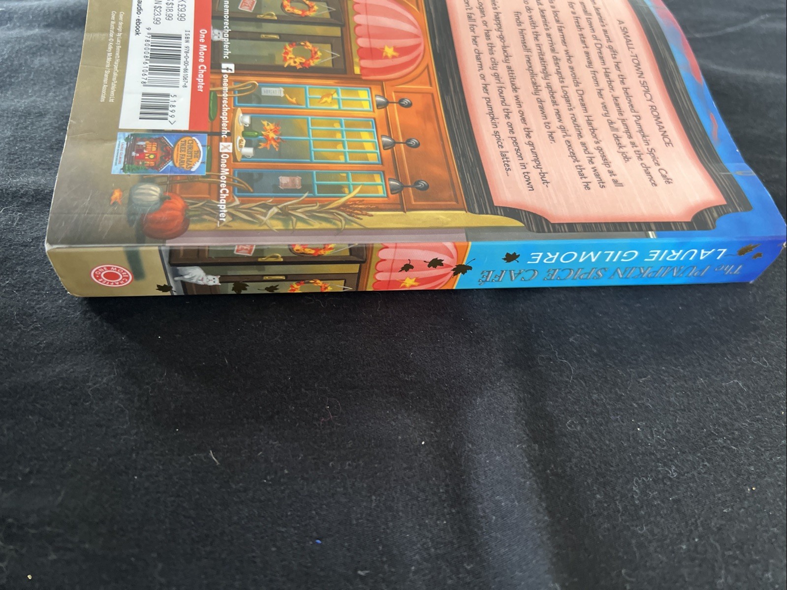 Pumpkin Spice Café (Dream Harbor, Book 1) by Laurie Gilmore (2023, Uk-B…
