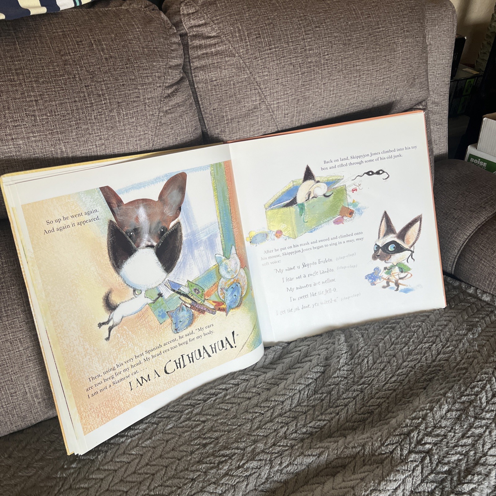 16″ HUGE Teacher Reading Group Book SkippyJon Jones Classroom Storytime Story