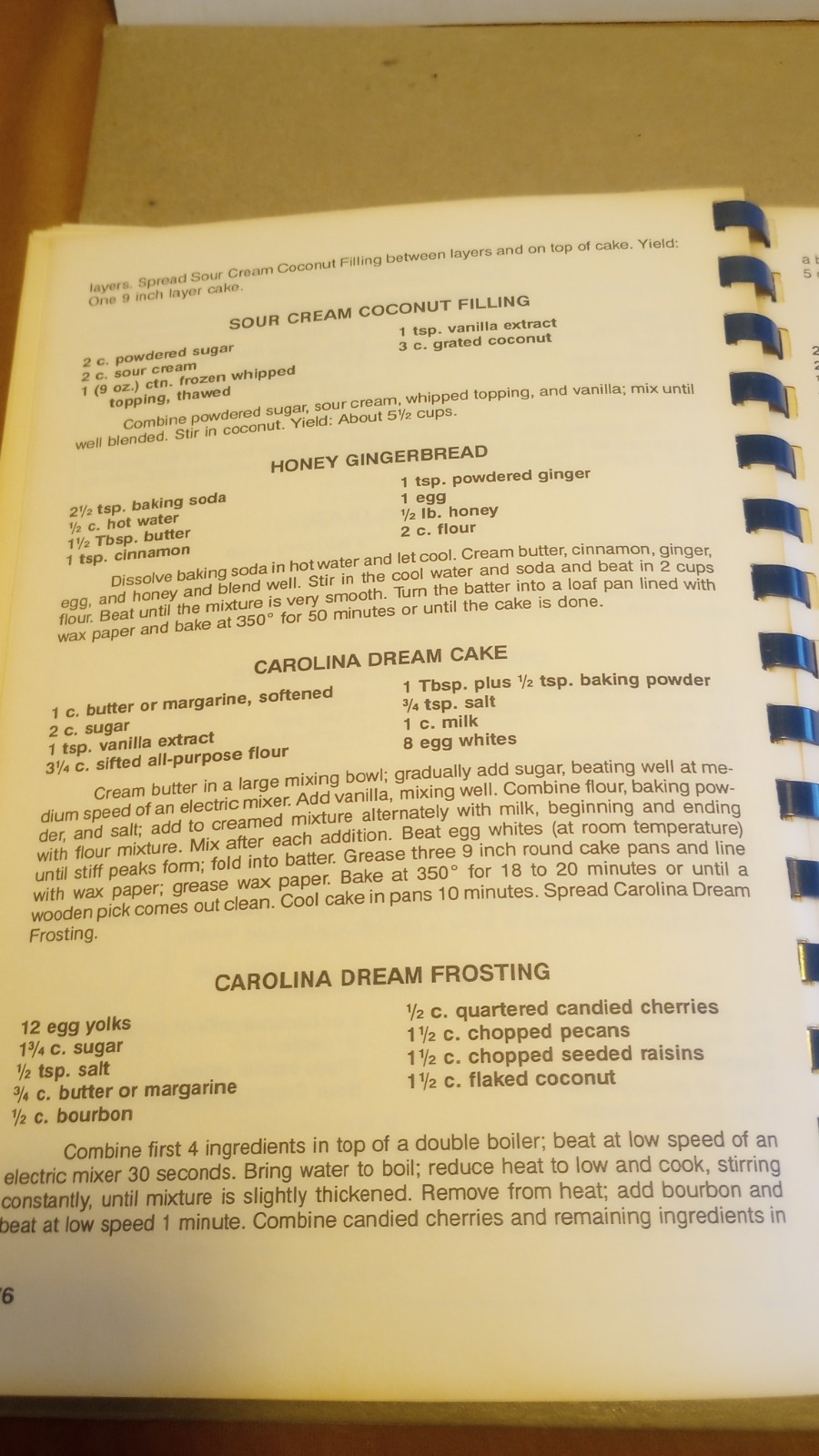 1993 „Sunday Dinner at Grandmom’s“ Cookbook by Christel Ellis – 112+ Pages