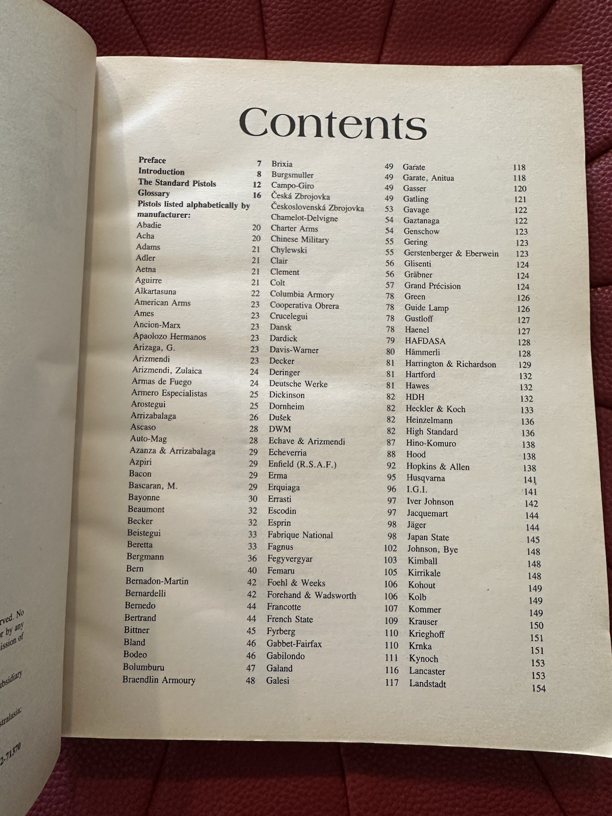 Pistols of the World Revised Edition Ian V. Hogg & John Weeks 1982 Gun Reference