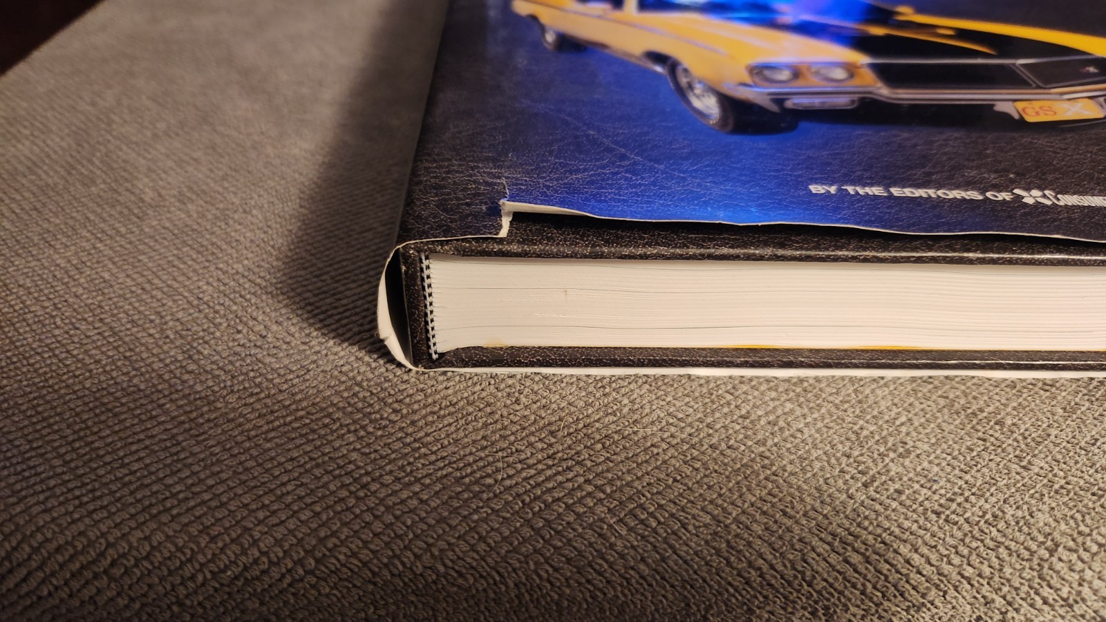 Muscle Car Chronicle Book by editors of Consumer Guide -2011 -368 pages