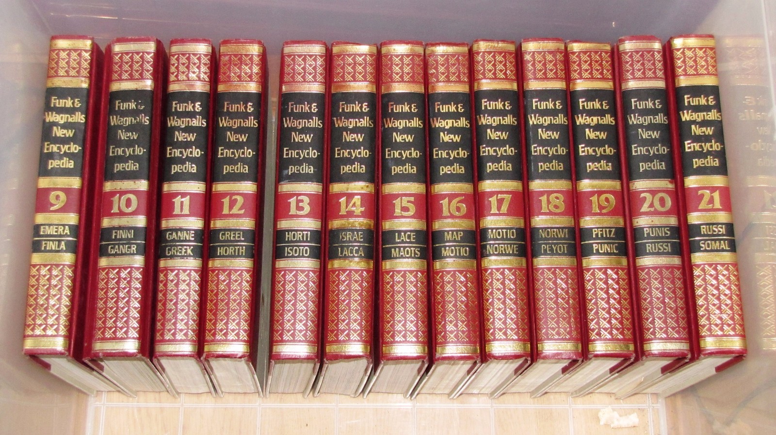 Funk and Wagnalls New Encyclopedia by Leon L. Bram (1983, Hardcover)-INDIVIDUAL