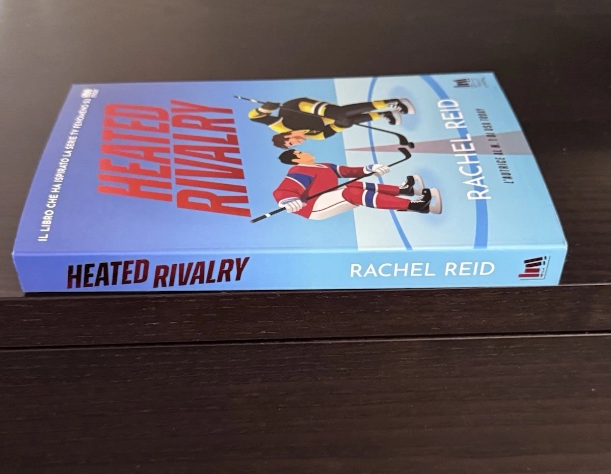 Heated Rivalry By Rachel Reid The Game Changers Italian Edition w/Printed Edge