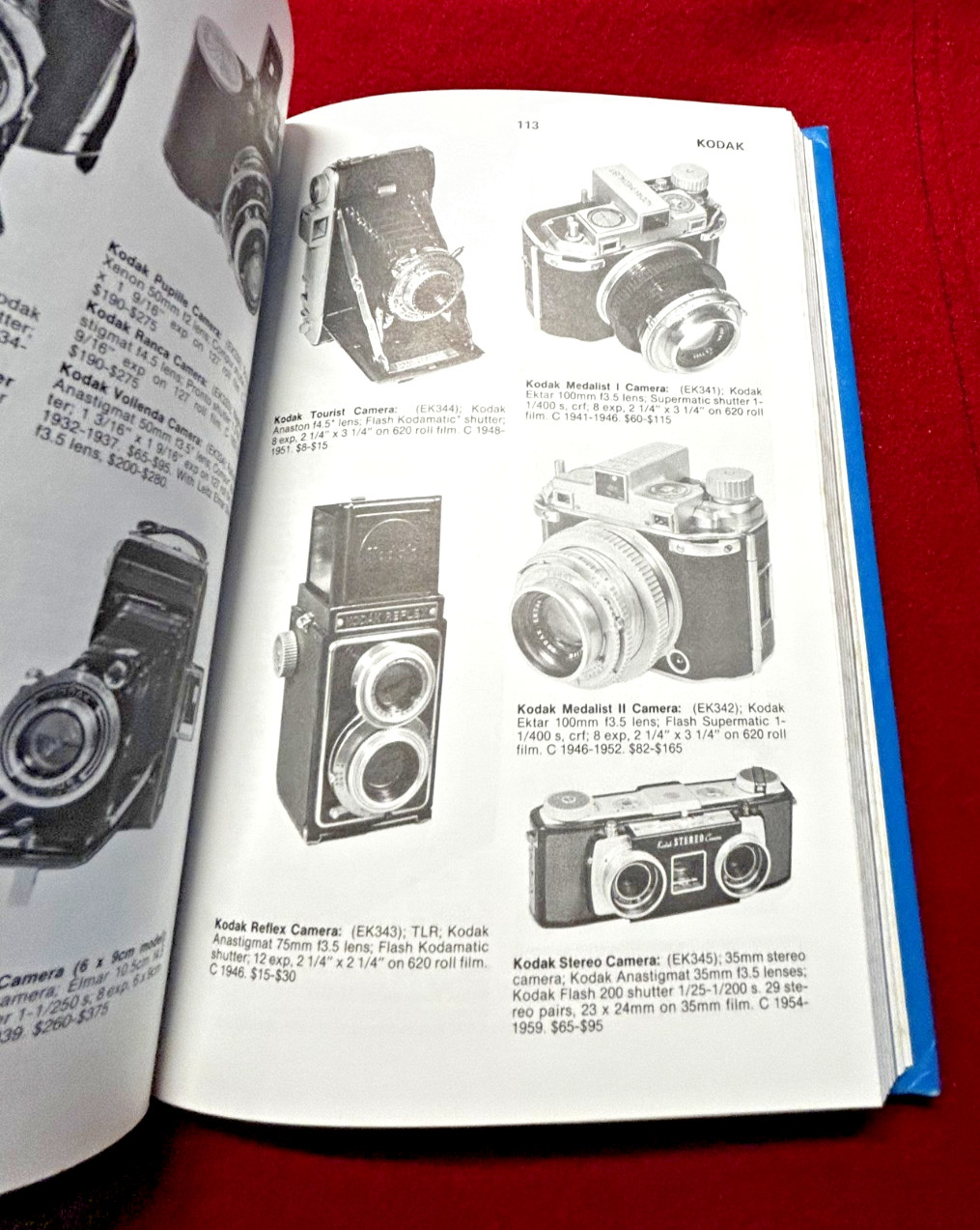 Blue Book Illustrated Price Guide to Collectible and Useable Cameras 2nd Mast Ed