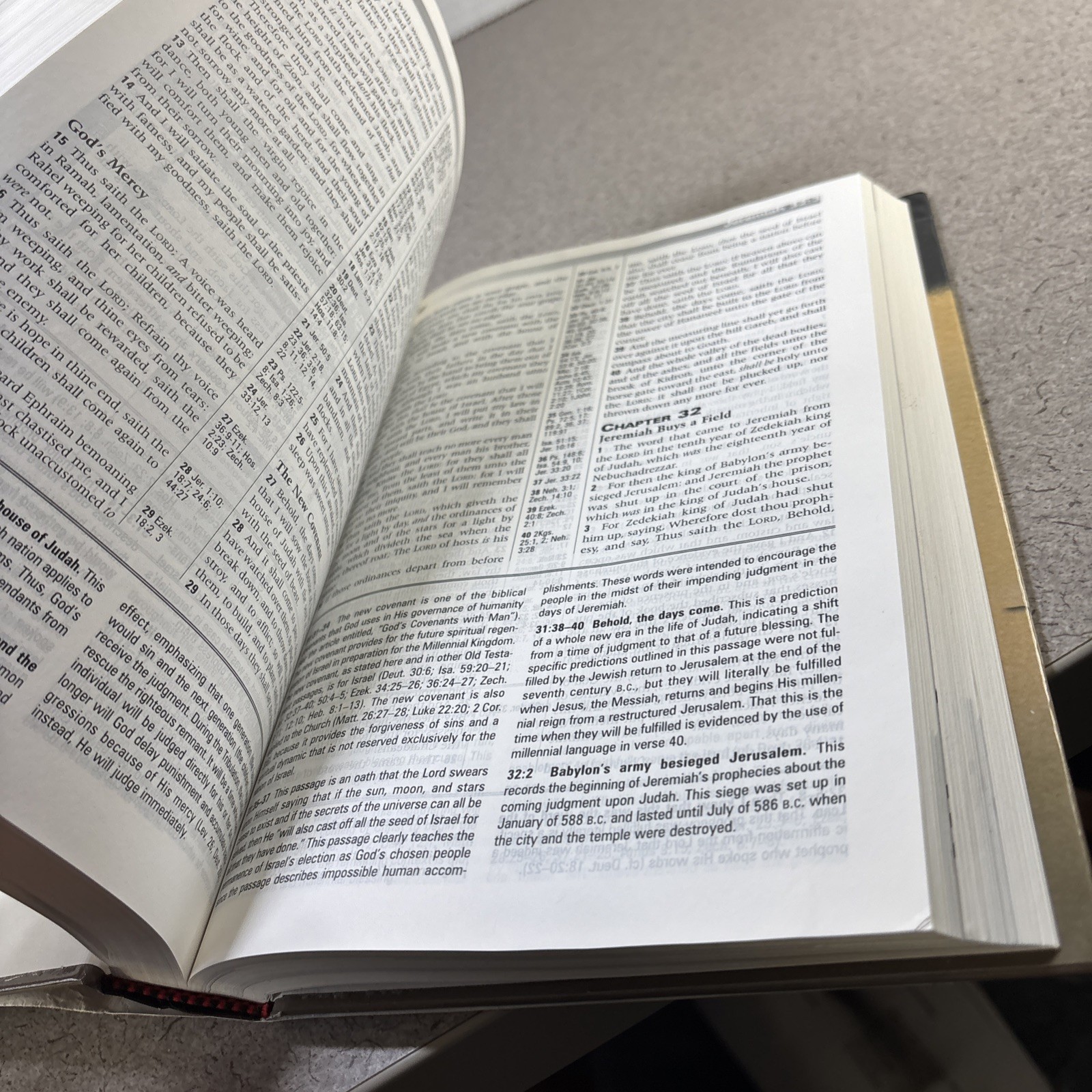 Prophecy Study Bible: King James Version, Hard Cover, Excellent Condition.