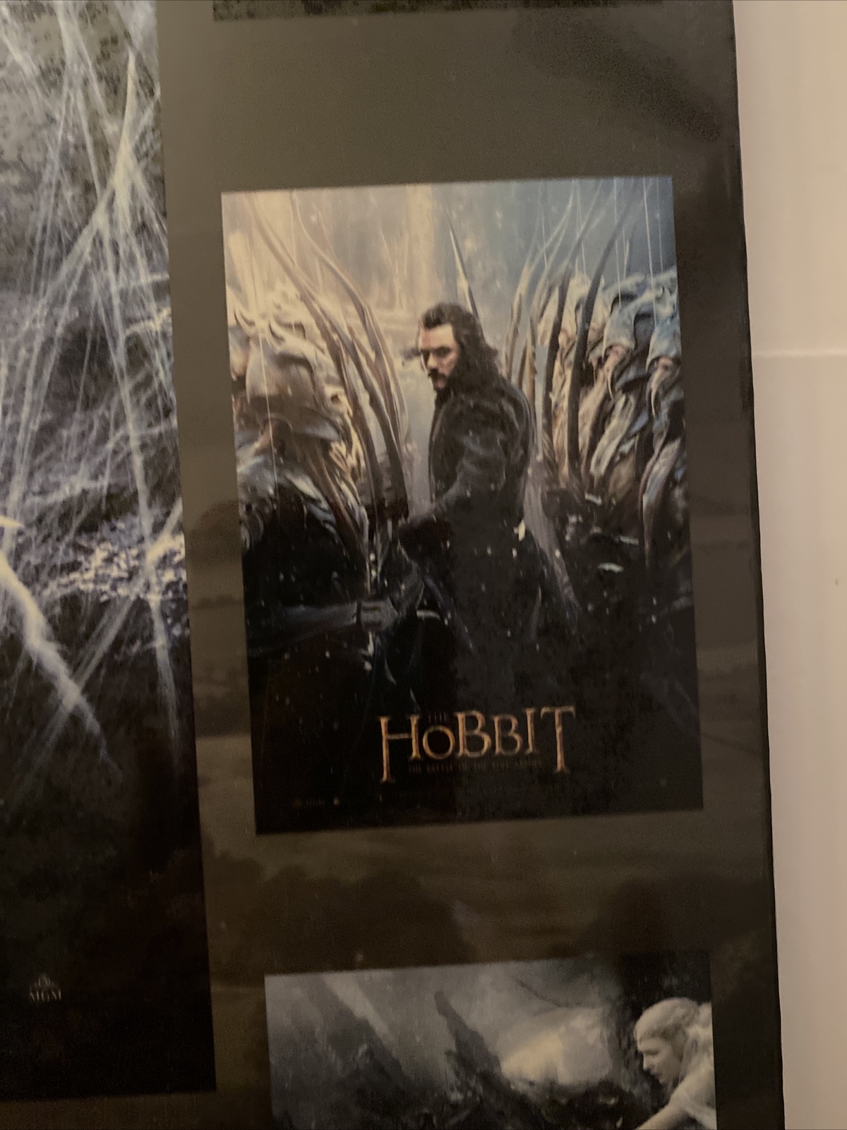 The Hobbit Definitive Movie Posters Book. 40 Removable Posters, 16″ X 12″ Sealed
